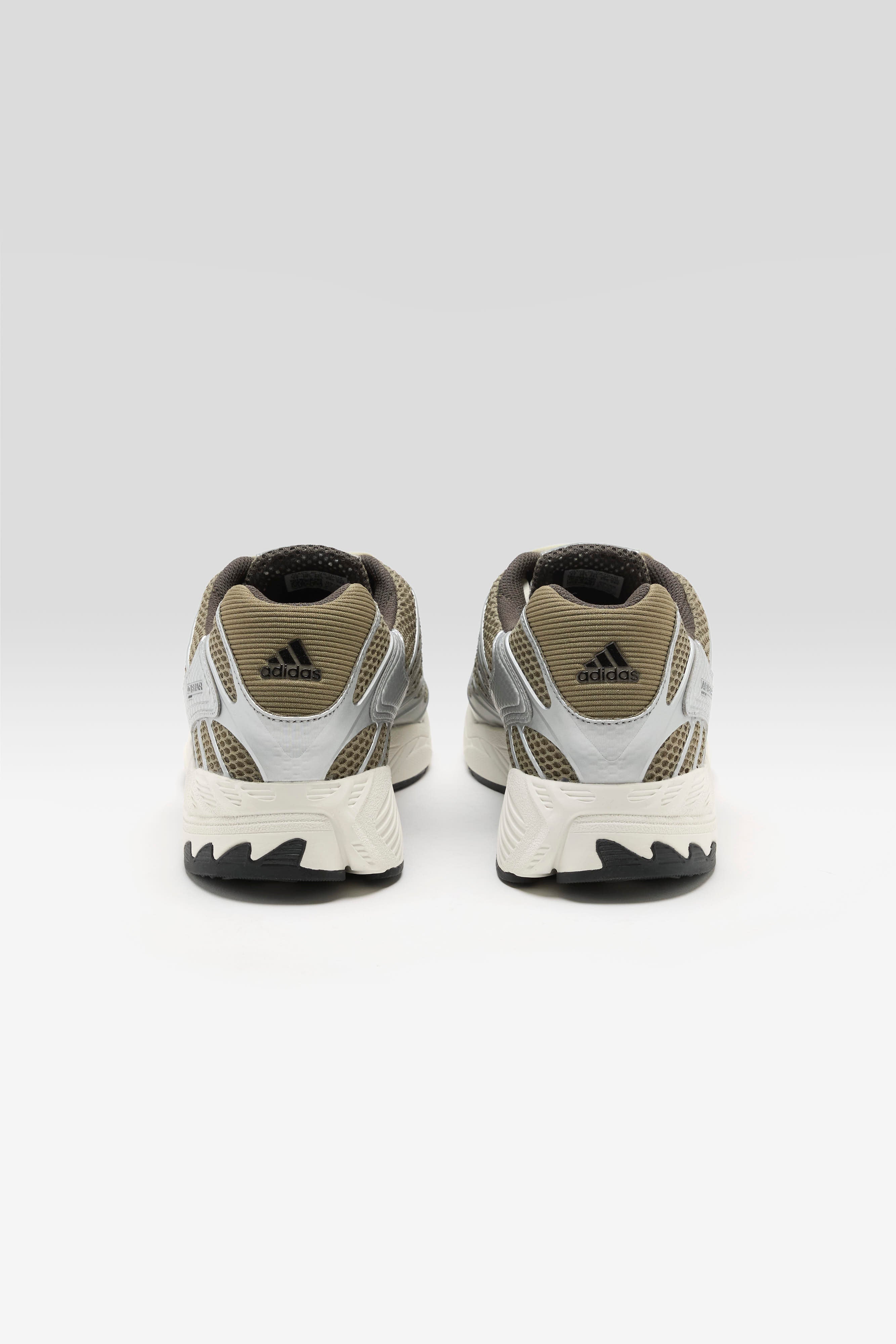 Adidas Adistar Control 3 for Men (261 / M / OLIVE)