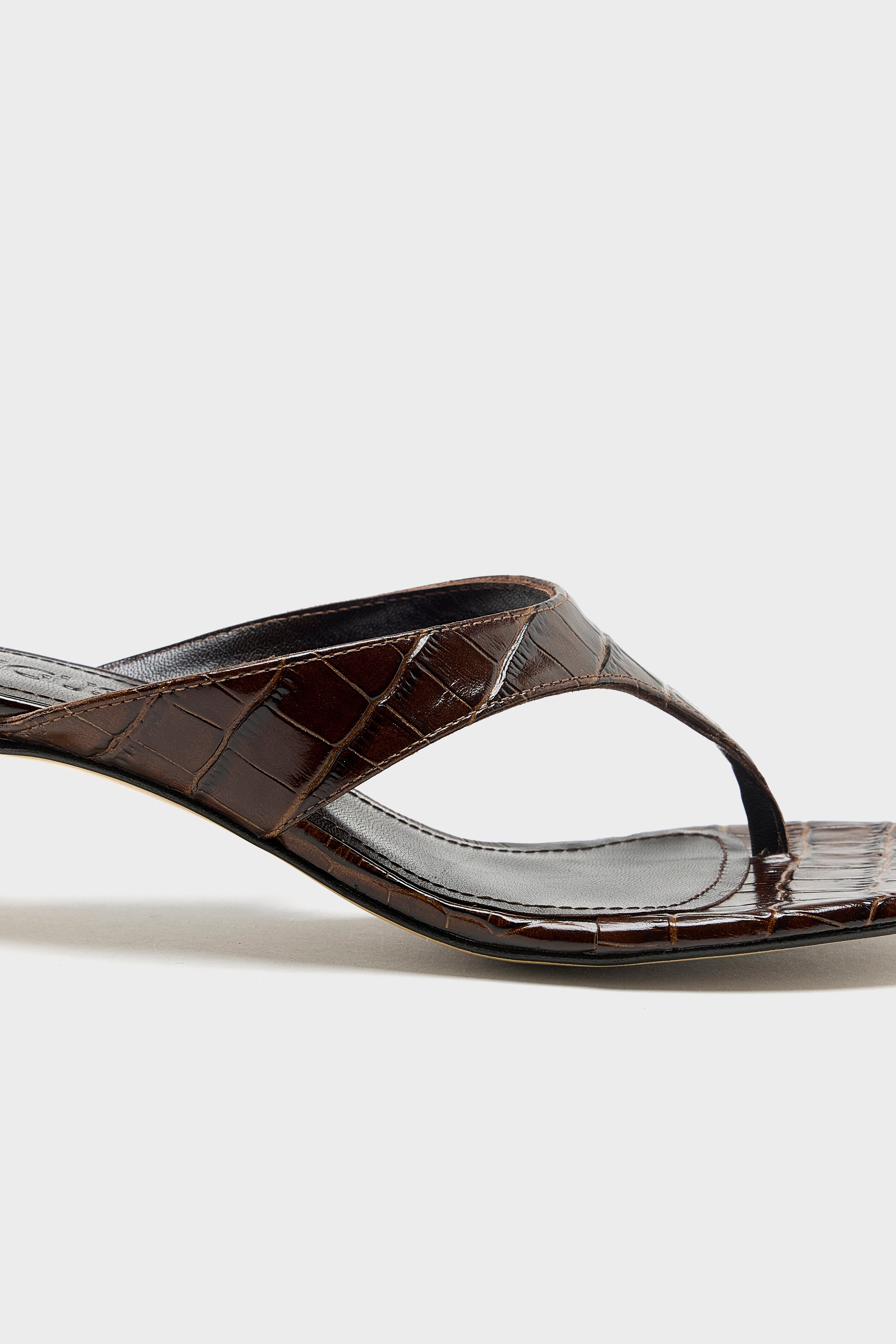 Farah Croco Sandals (261 / W / CHOCOLATE)