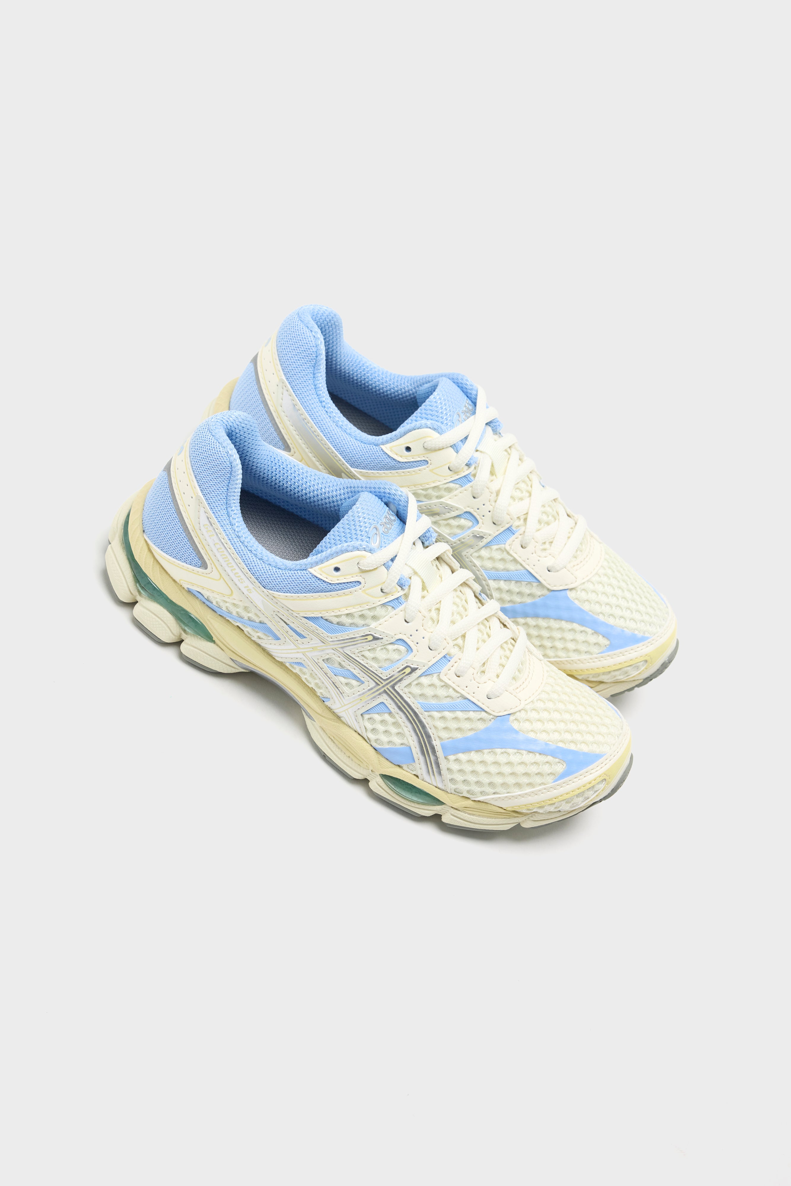 Gel-Cumulus 16 for Women (261 / W / IVORY)