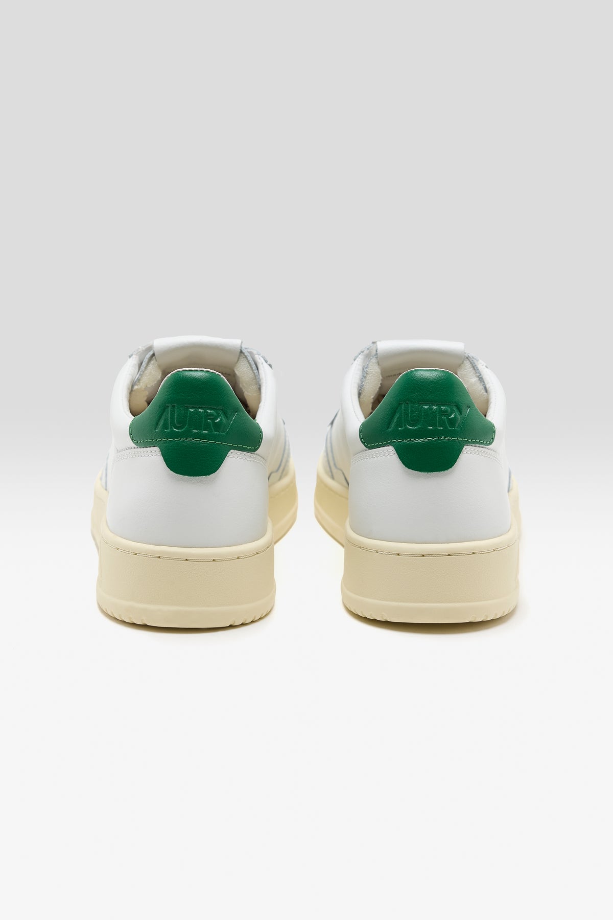 Medalist Low for Men (242 / M / WHITE)