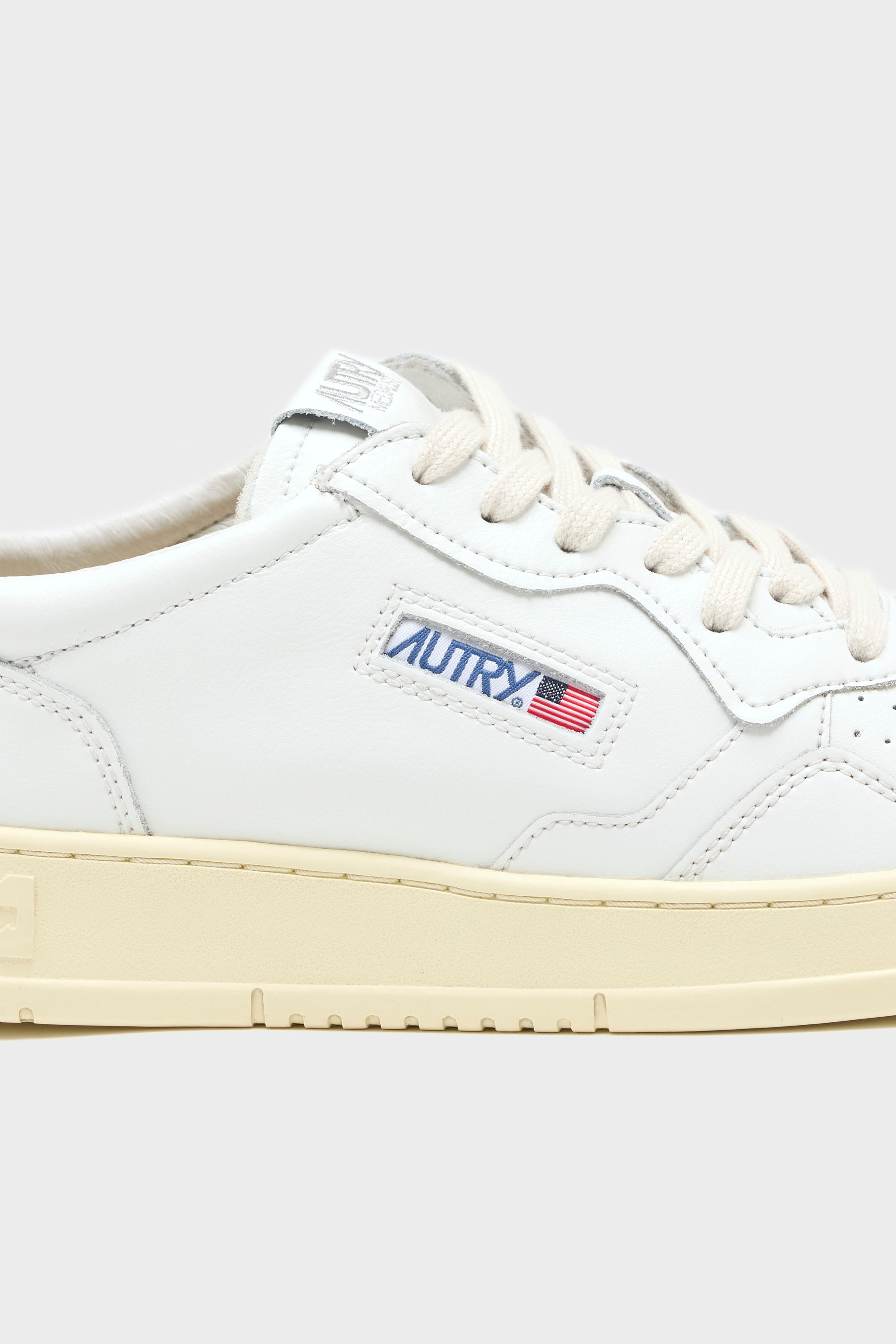 Medalist Low for Men (251 / M / BLACK)