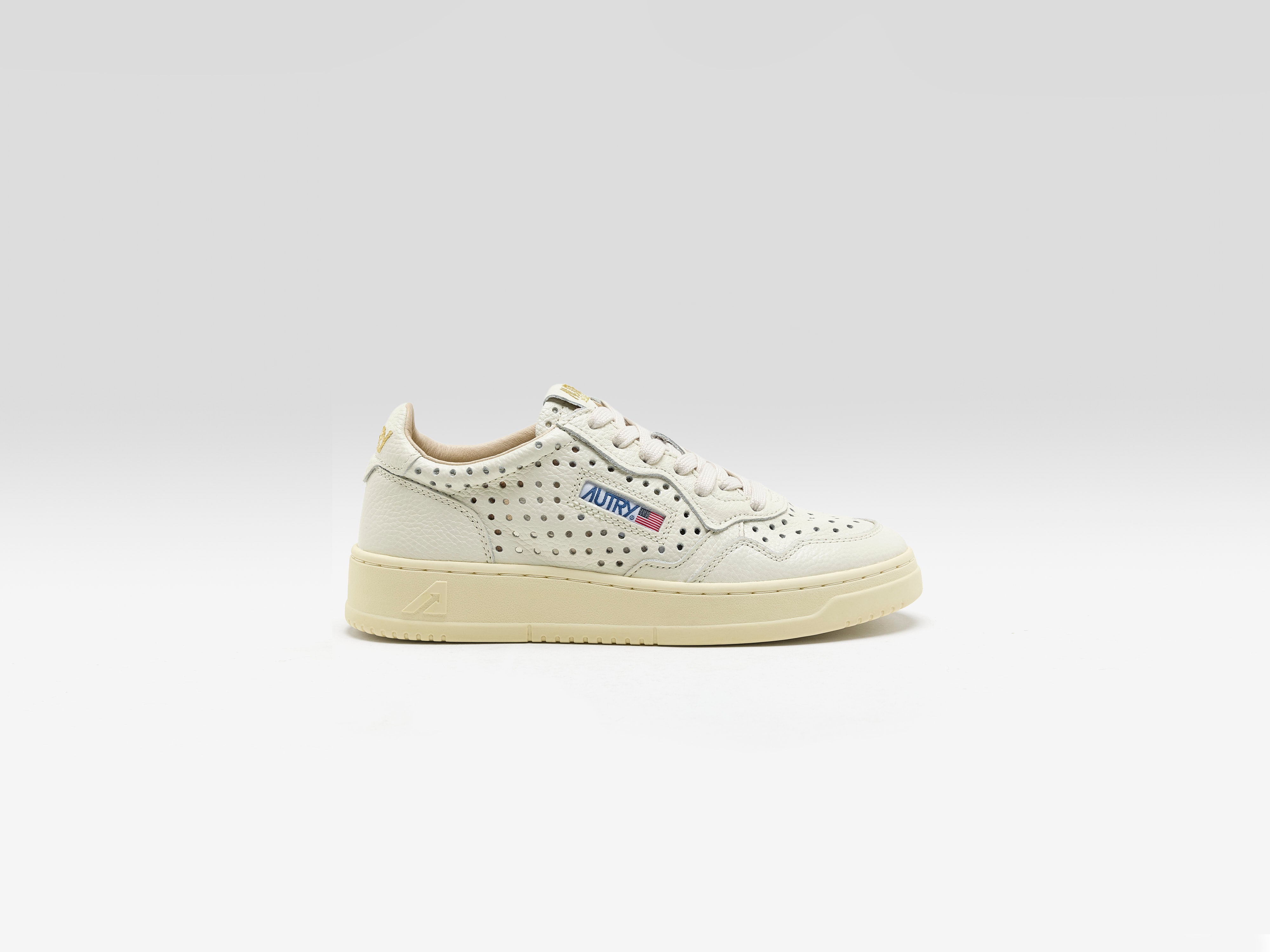 Medalist Low for Women (261 / W / WHITE)