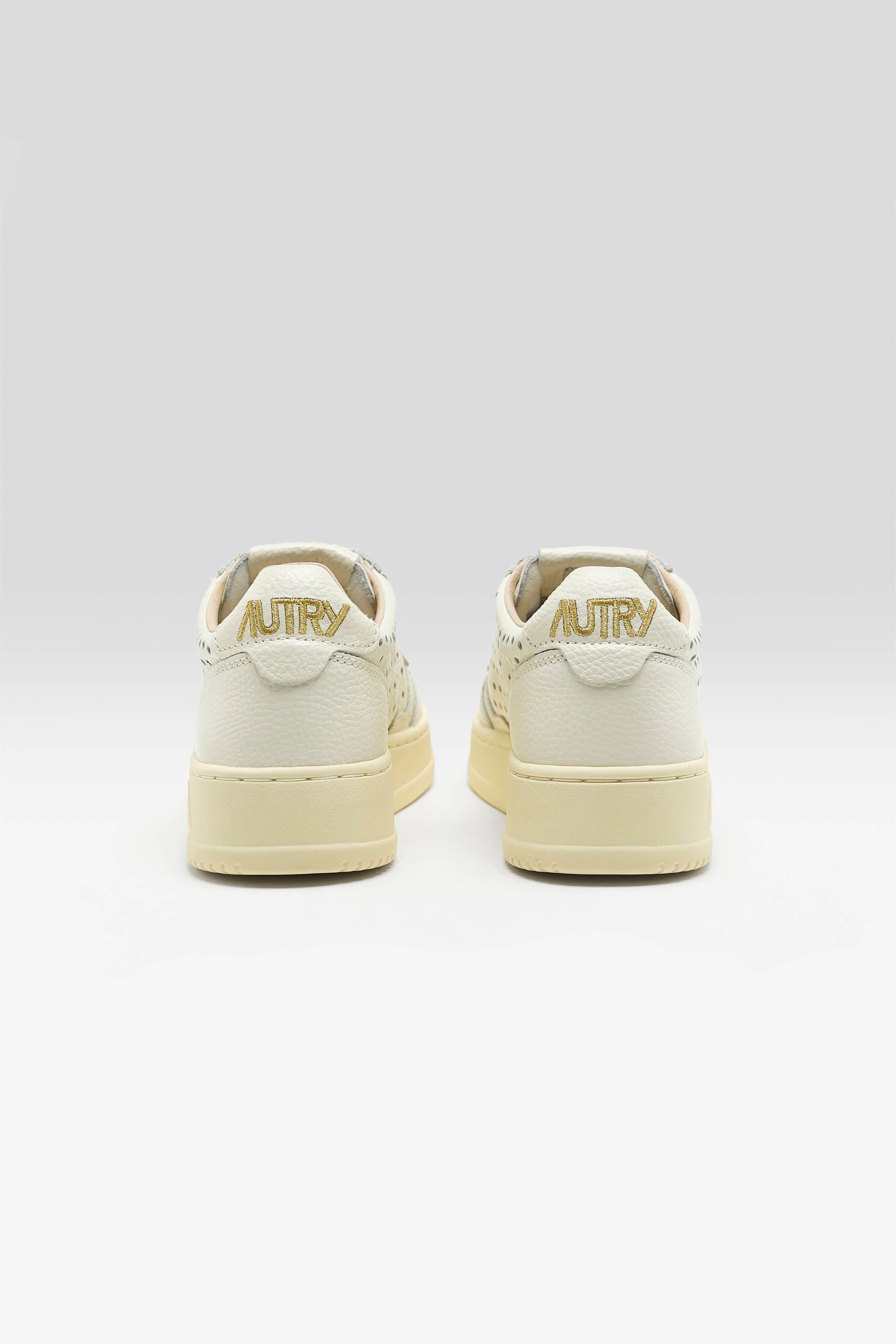 Medalist Low for Women (261 / W / WHITE)