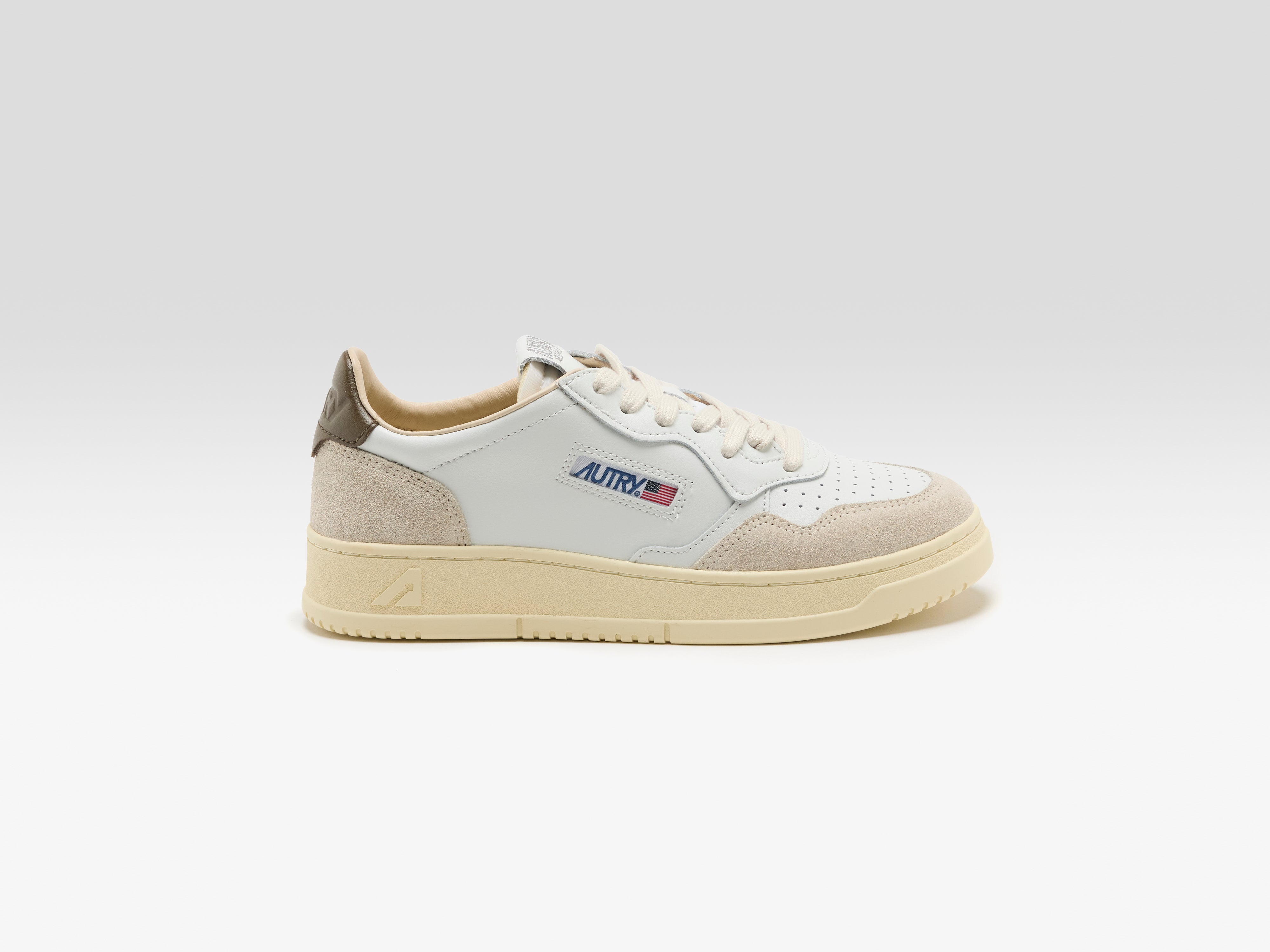 Medalist Low for Women (261 / W / WHITE)
