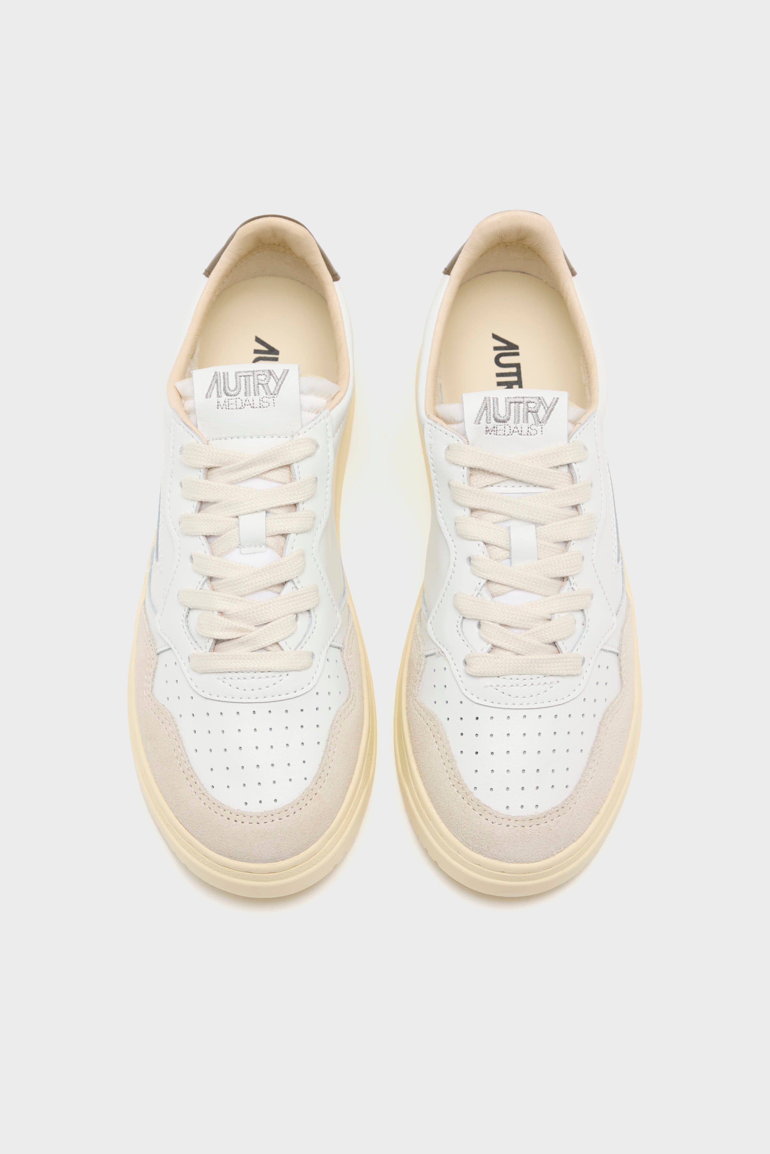 Medalist Low for Women (261 / W / WHITE)