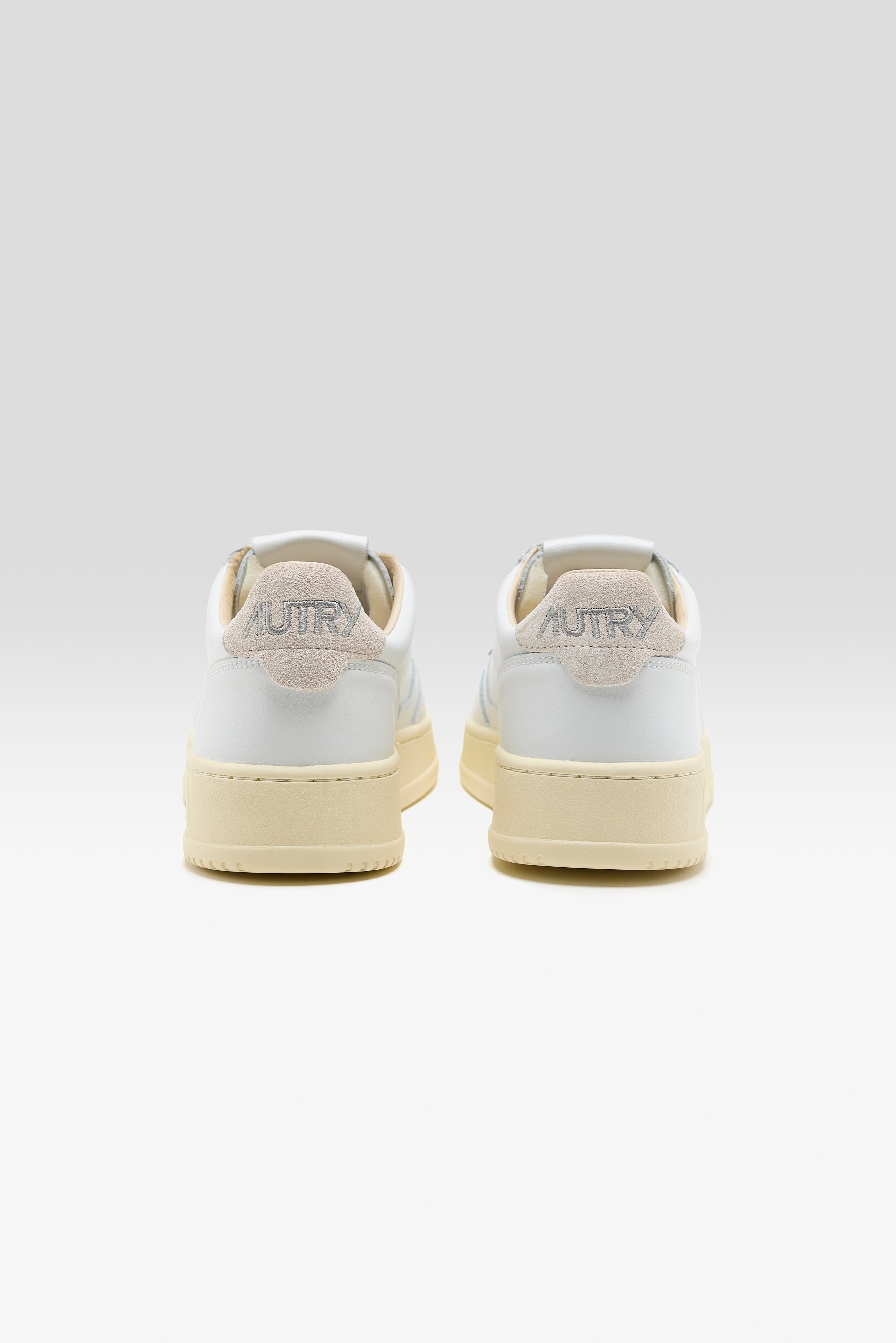 Medalist Low for Women (261 / W / SILVER)