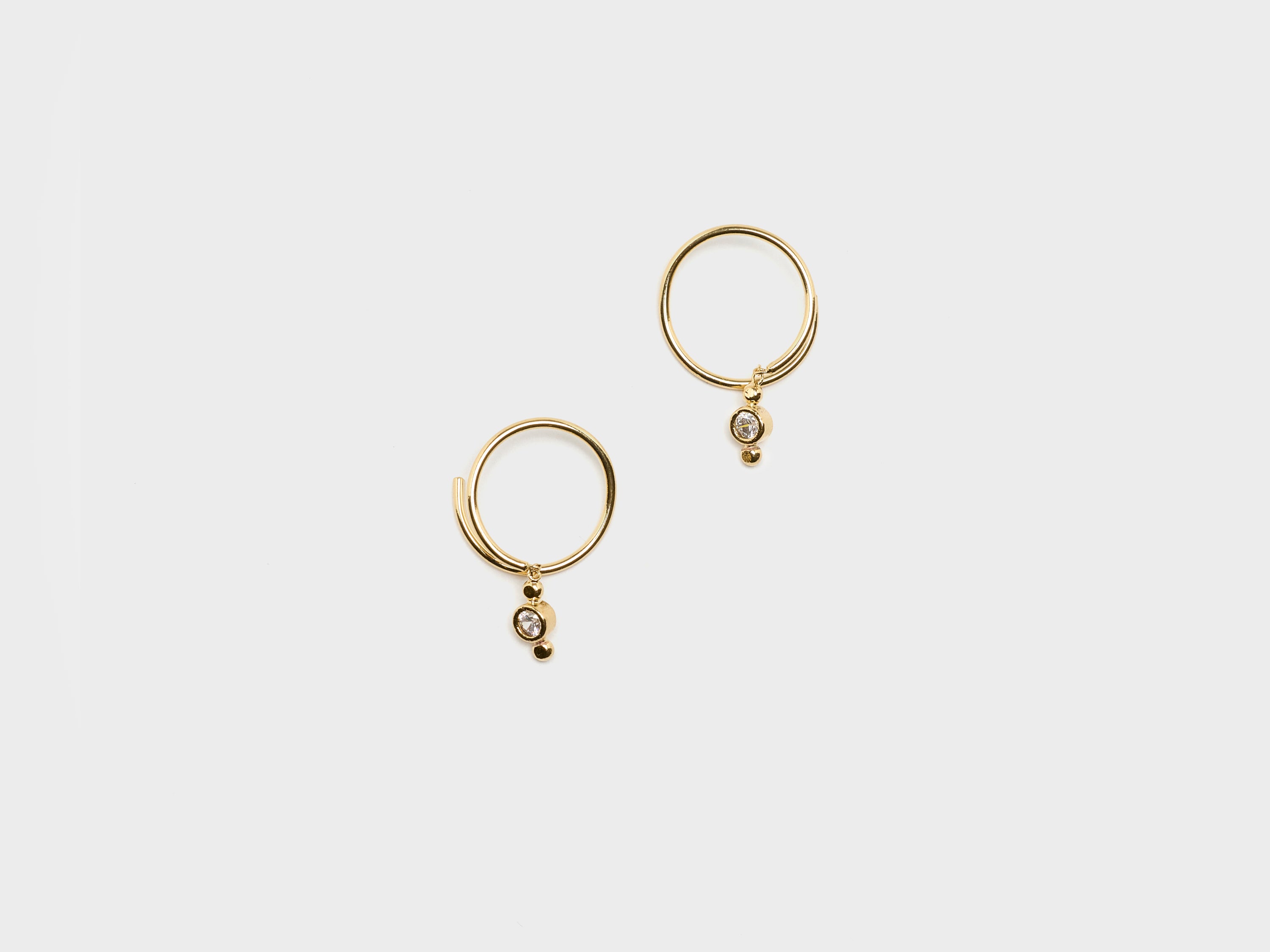 Crystal Spiral Earrings (261 / W / GOLD)
