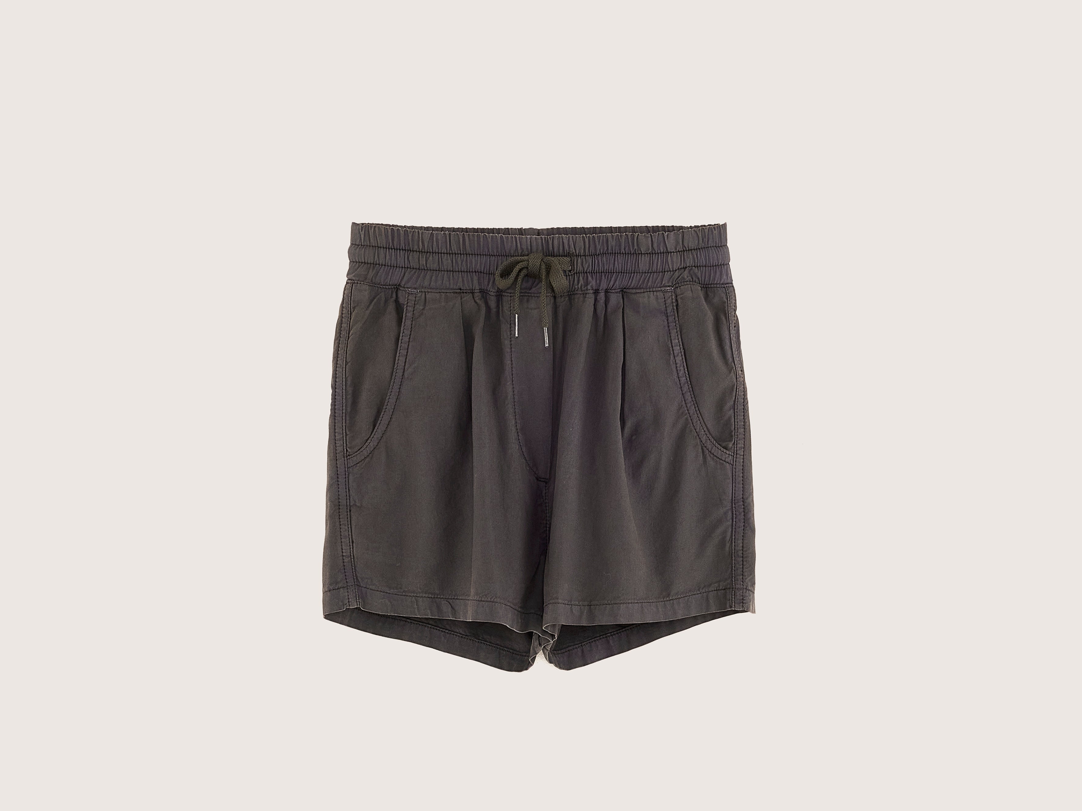 Kate relaxed shorts (251 / G / BLACK SAND)