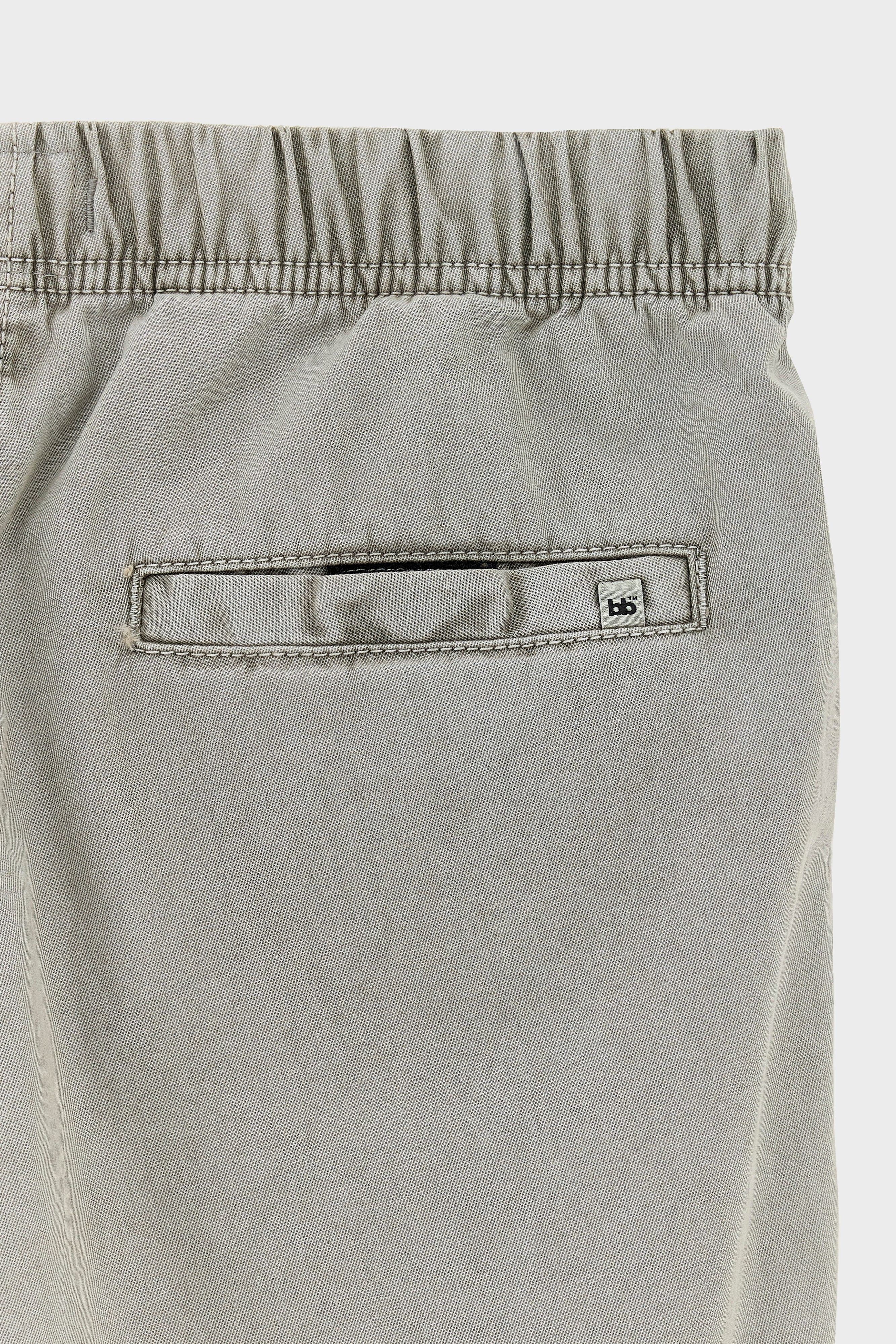 Wess baggy shorts (261 / B / CONCRETE)