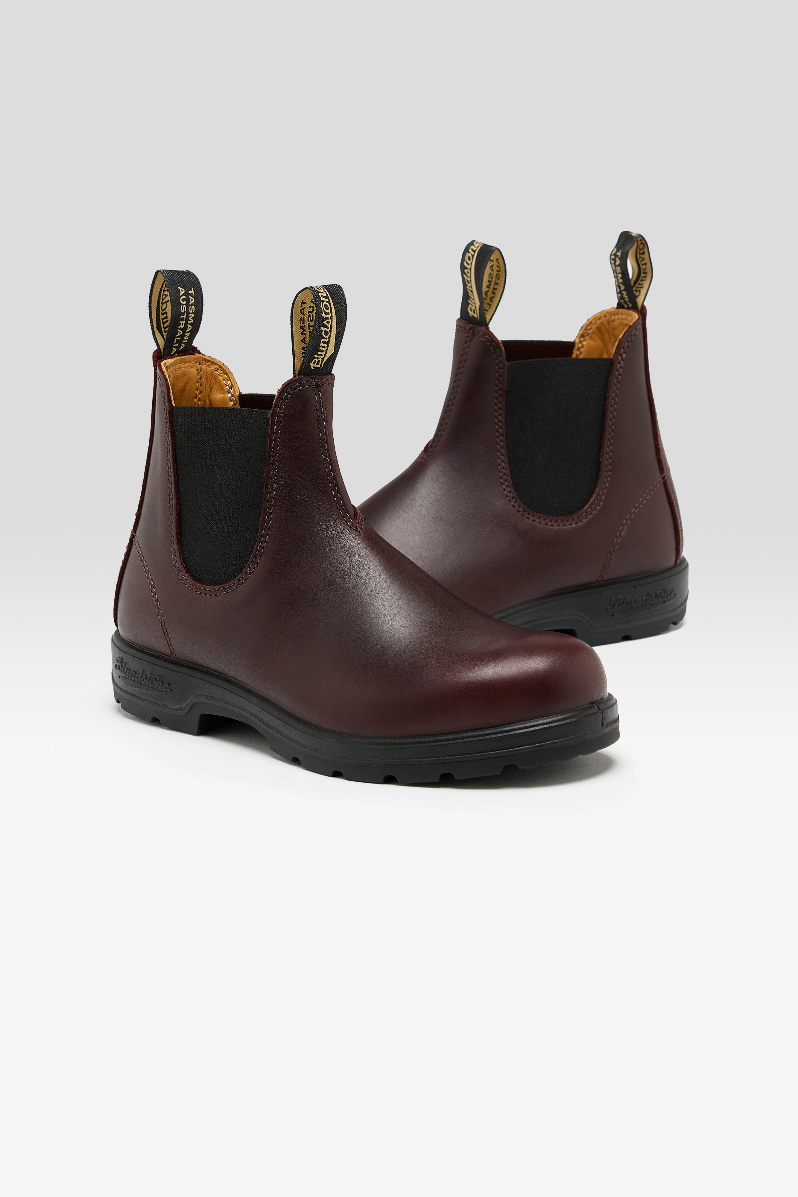 2130 Classic Chelsea Boots for Women (252 / W / RED)