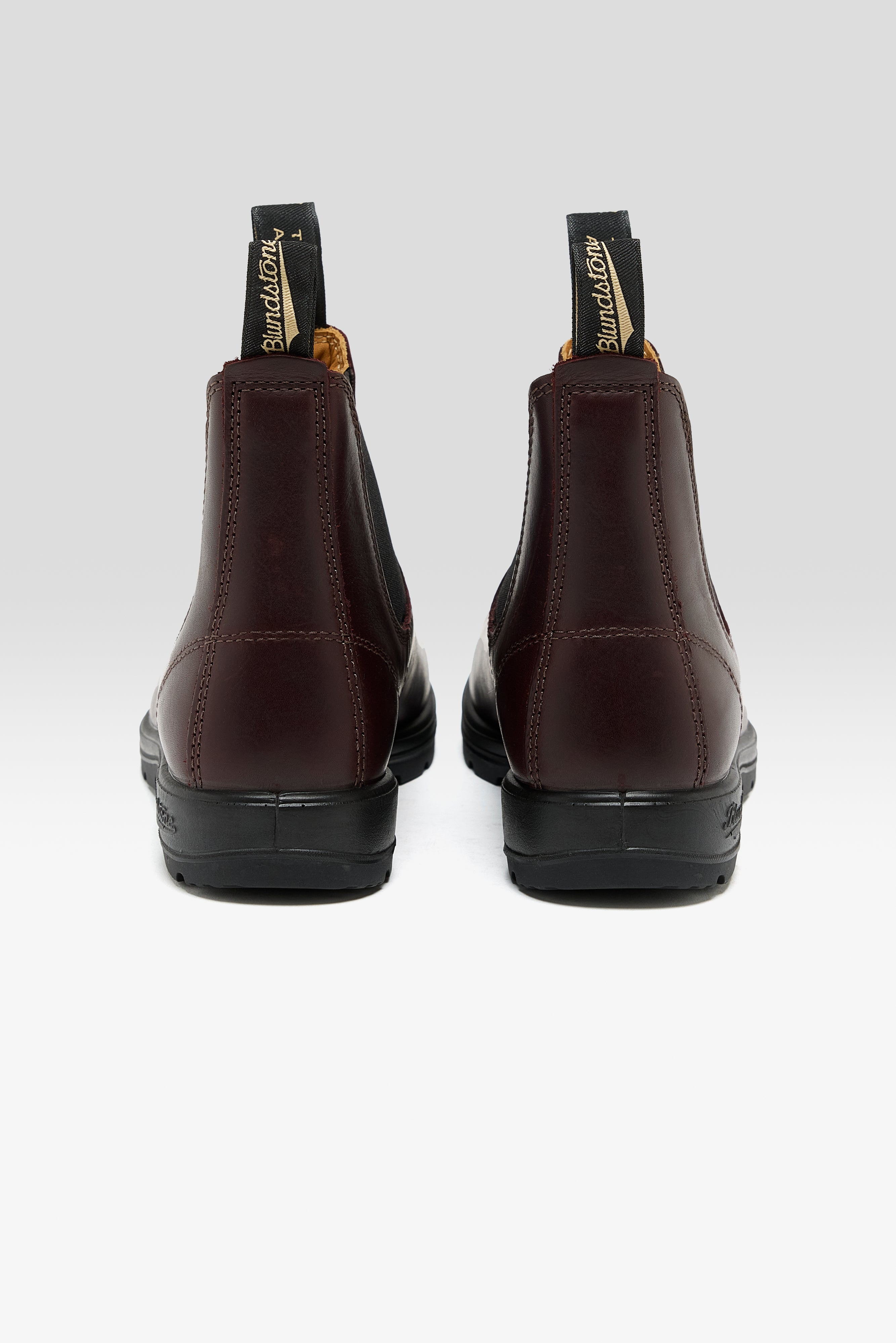 2130 Classic Chelsea Boots for Women (252 / W / RED)