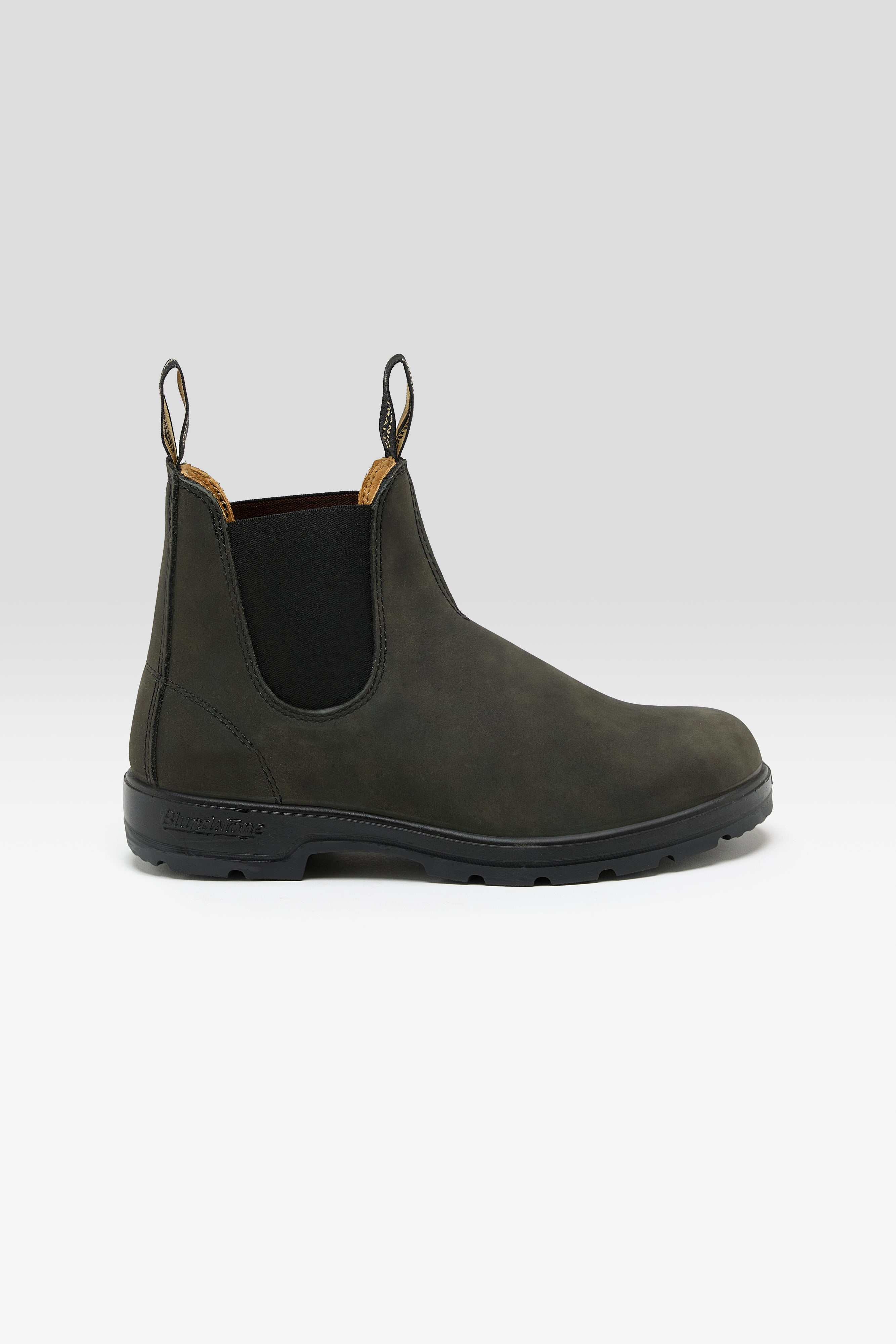 587 Classic Chelsea Boots for Women (252 / W / BLACK)