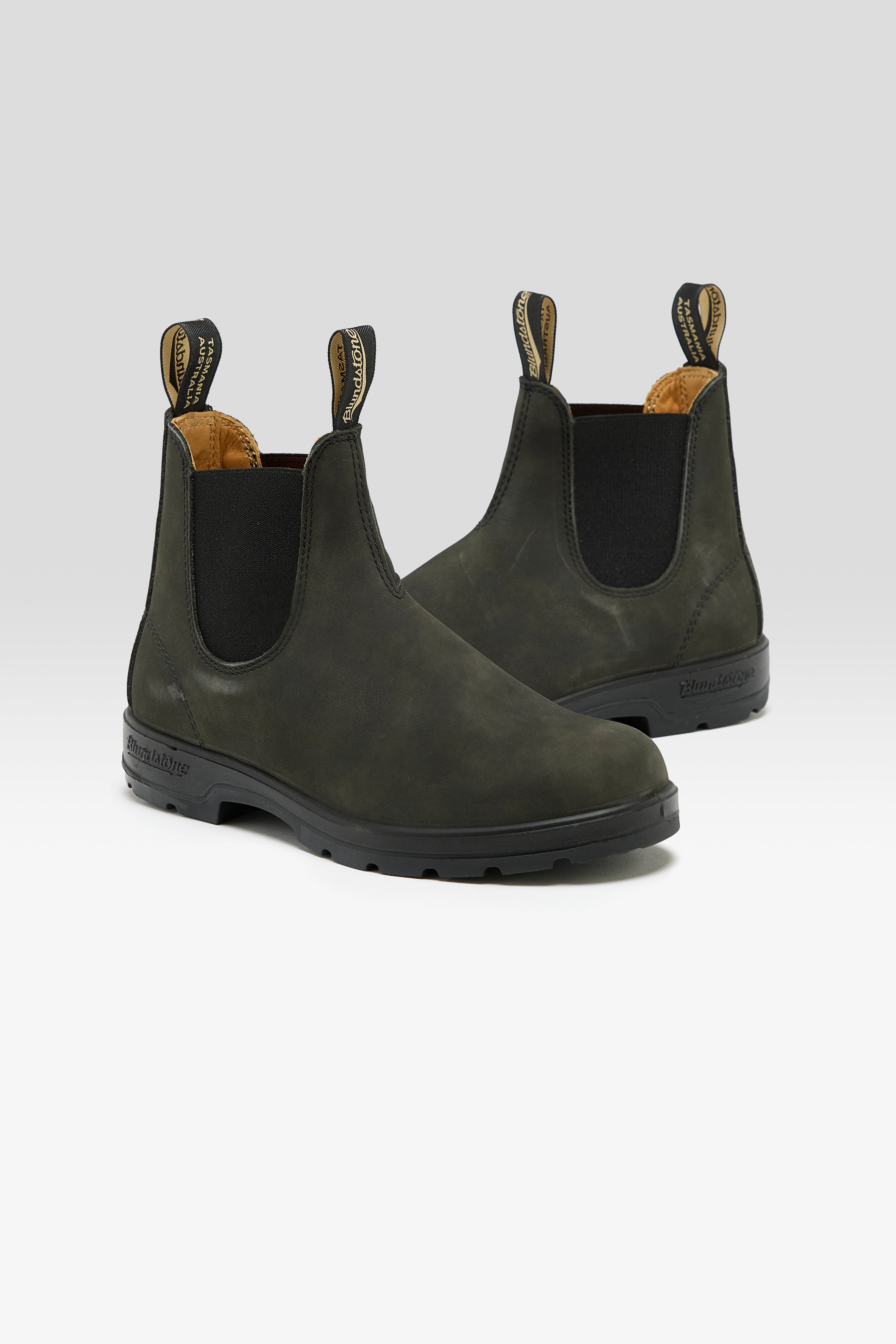 587 Classic Chelsea Boots for Women (252 / W / BLACK)