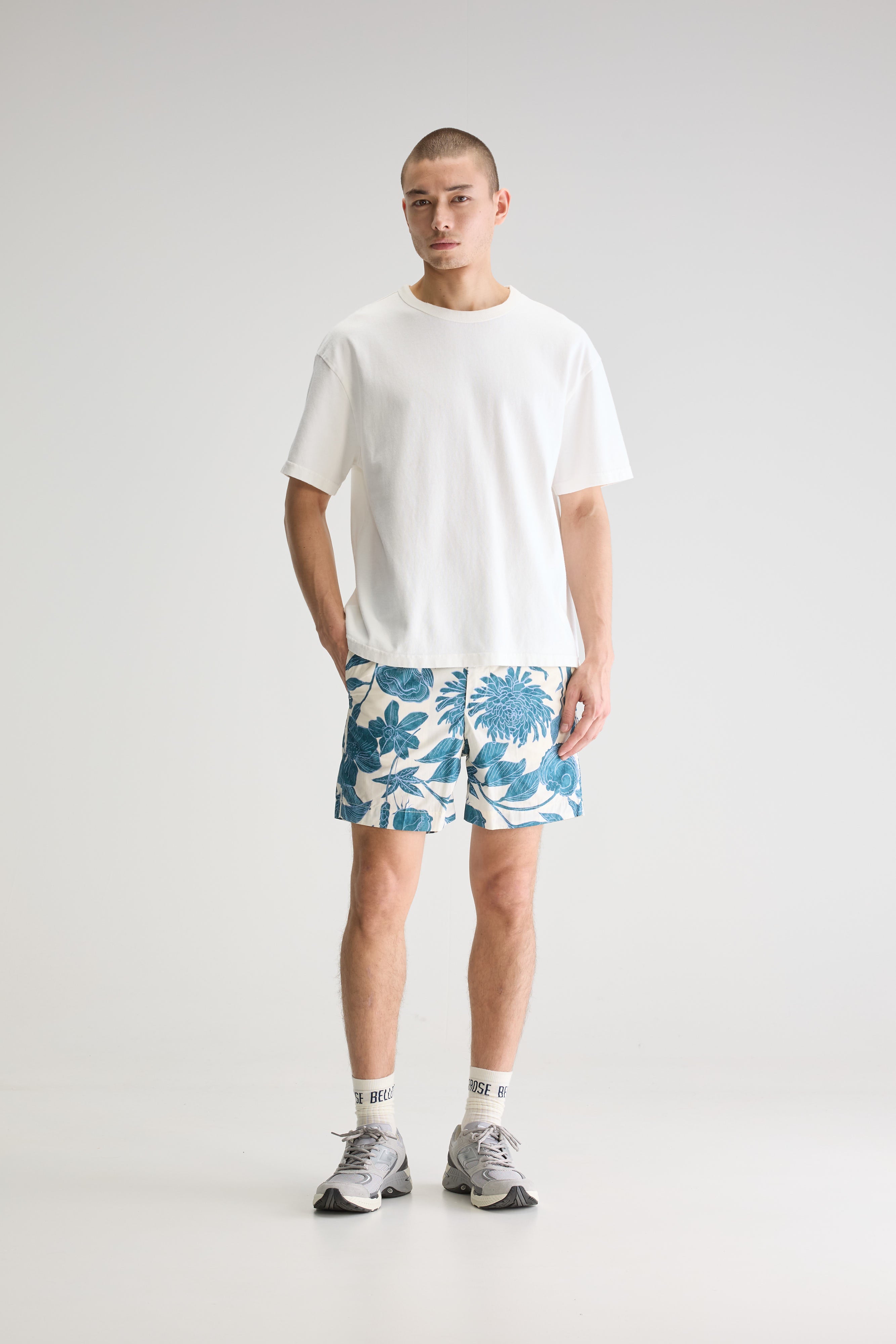 Sean Relaxed Shorts - Prussian / Snow For Men | Bellerose