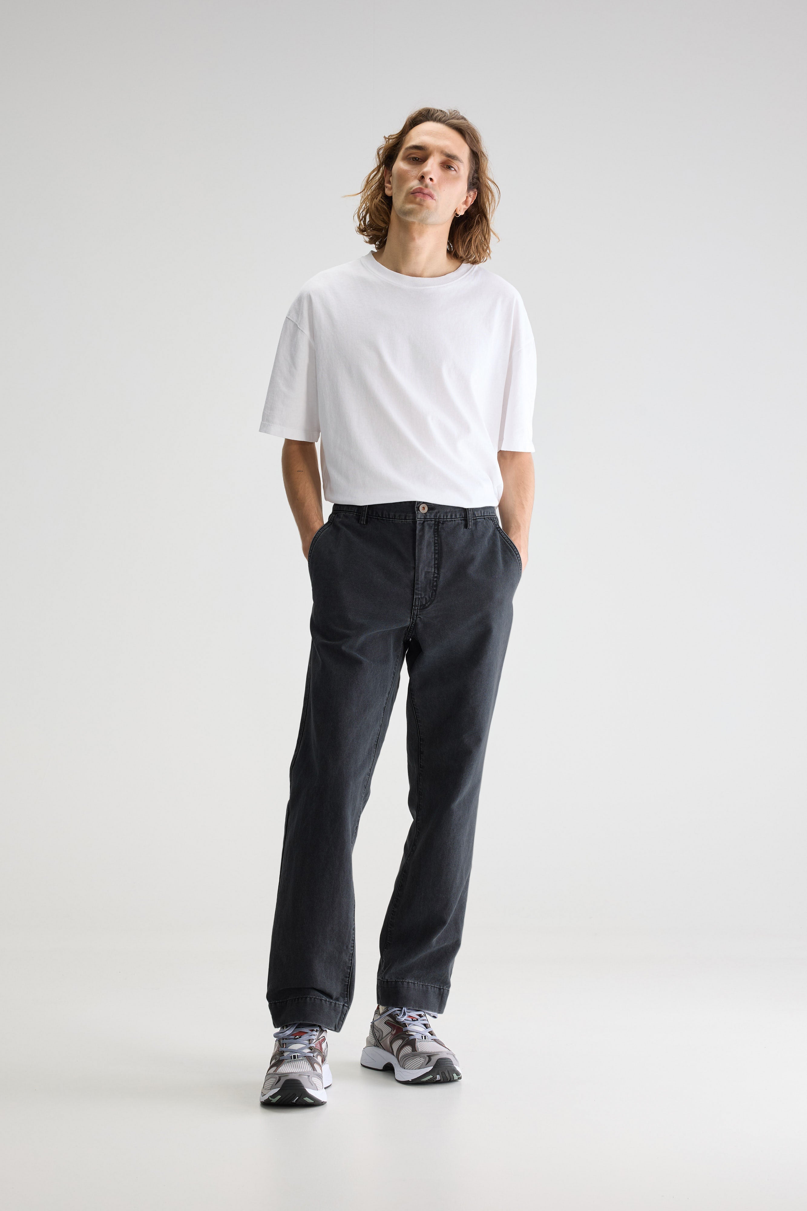 Pen straight trousers (251 / M / CHARCOAL)