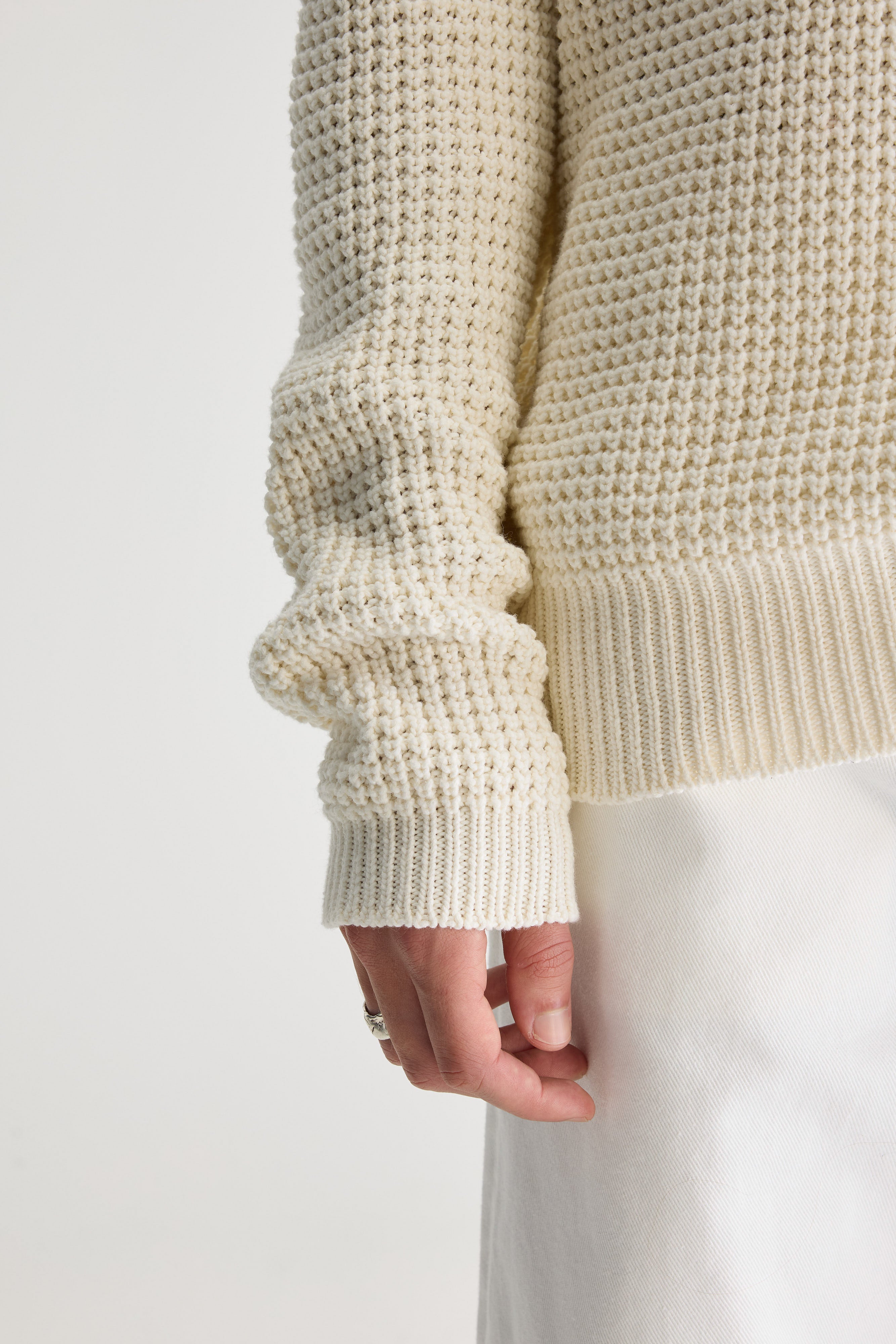 Grack crewneck sweater (251 / M / OFF WHITE)