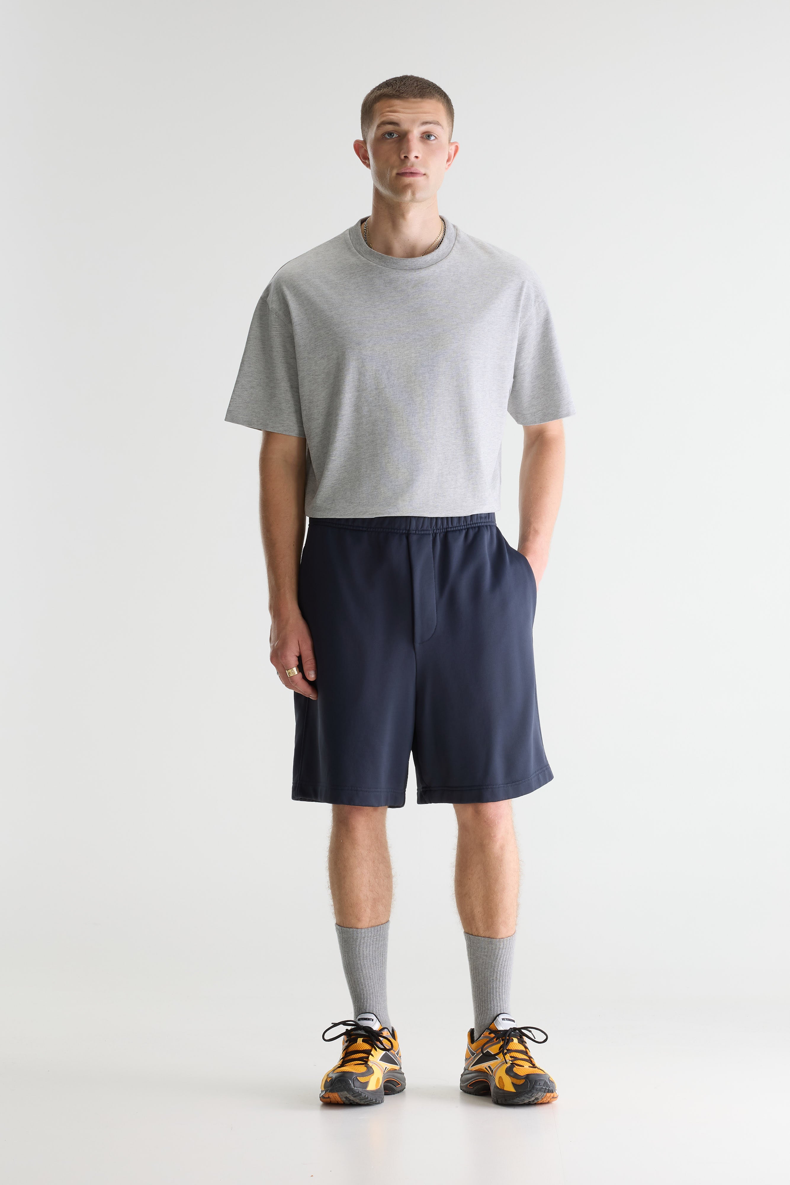 Flank wide shorts (261 / M / DARK NAVY)