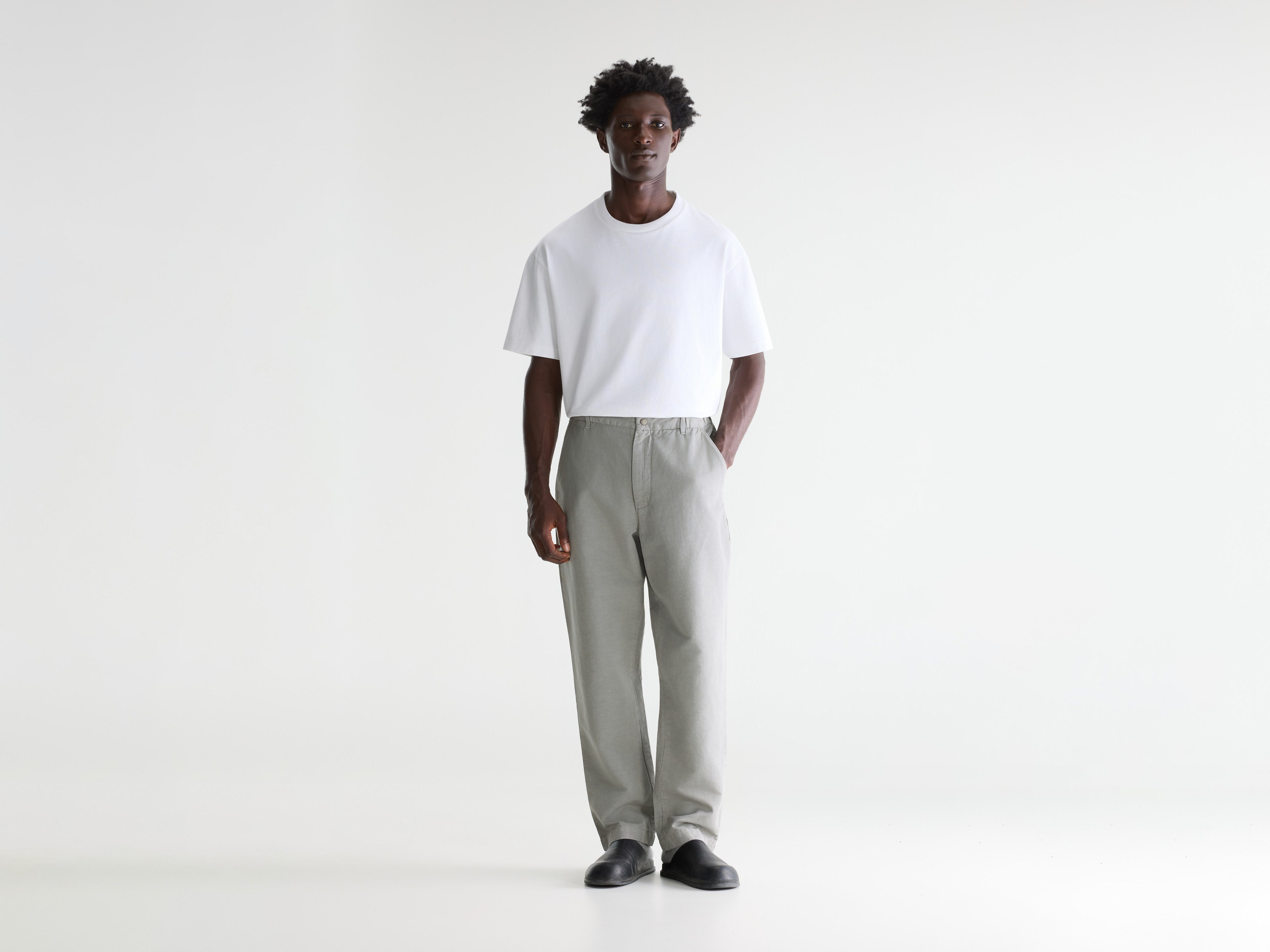 Paynt relaxed trousers (261 / M / CONCRETE)