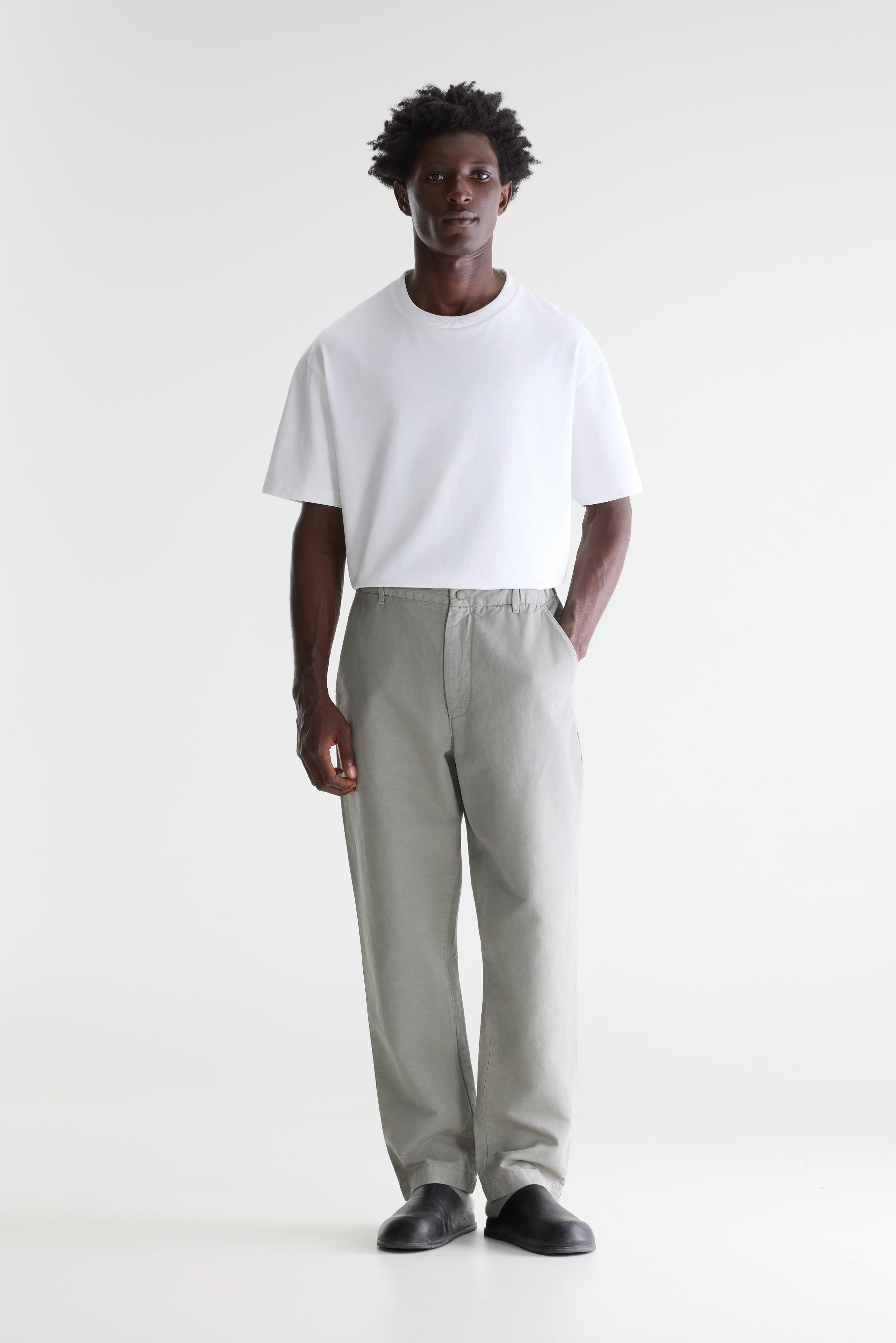 Paynt relaxed trousers (261 / M / CONCRETE)