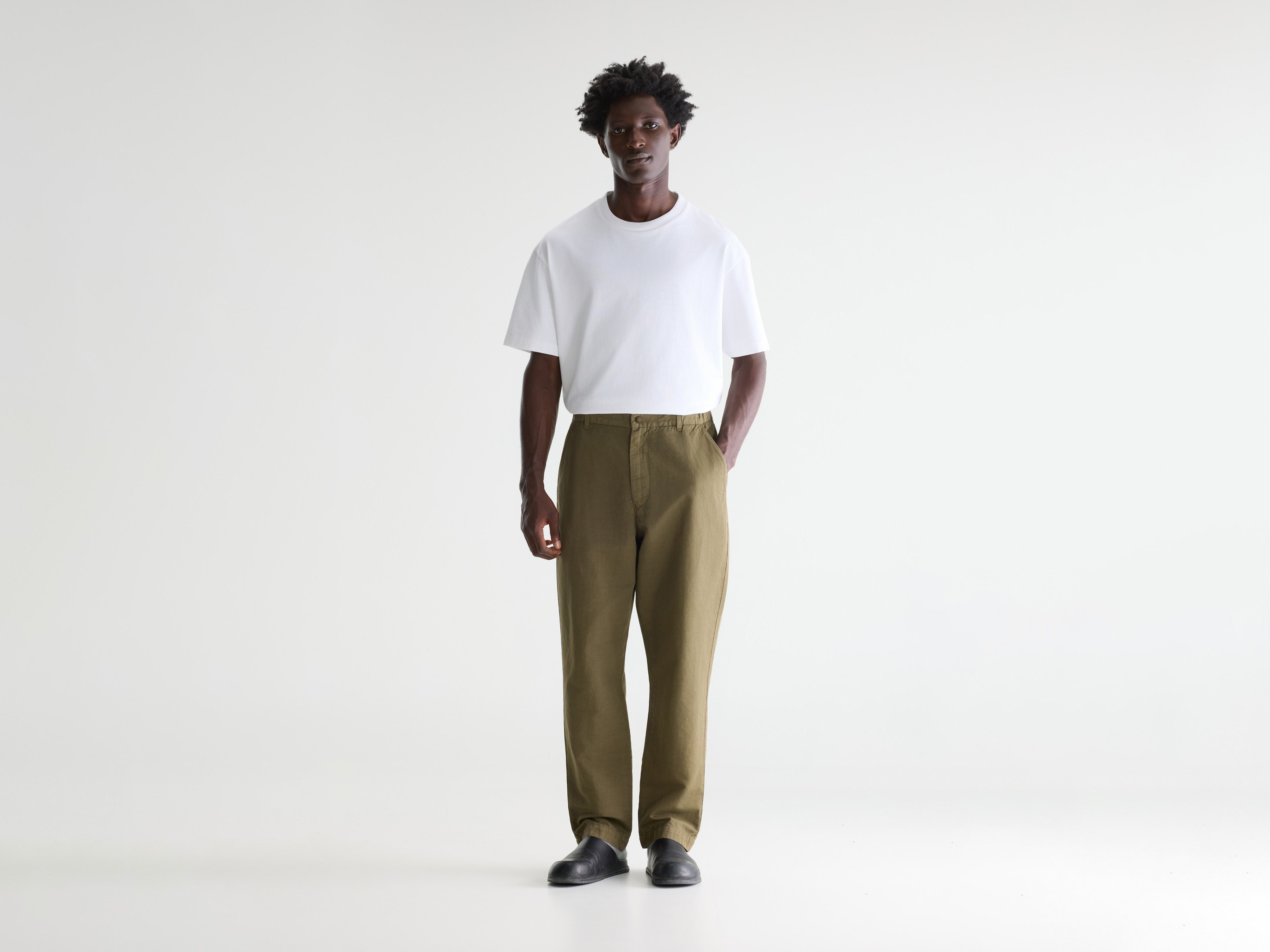 Paynt relaxed trousers (261 / M / MILITARY)