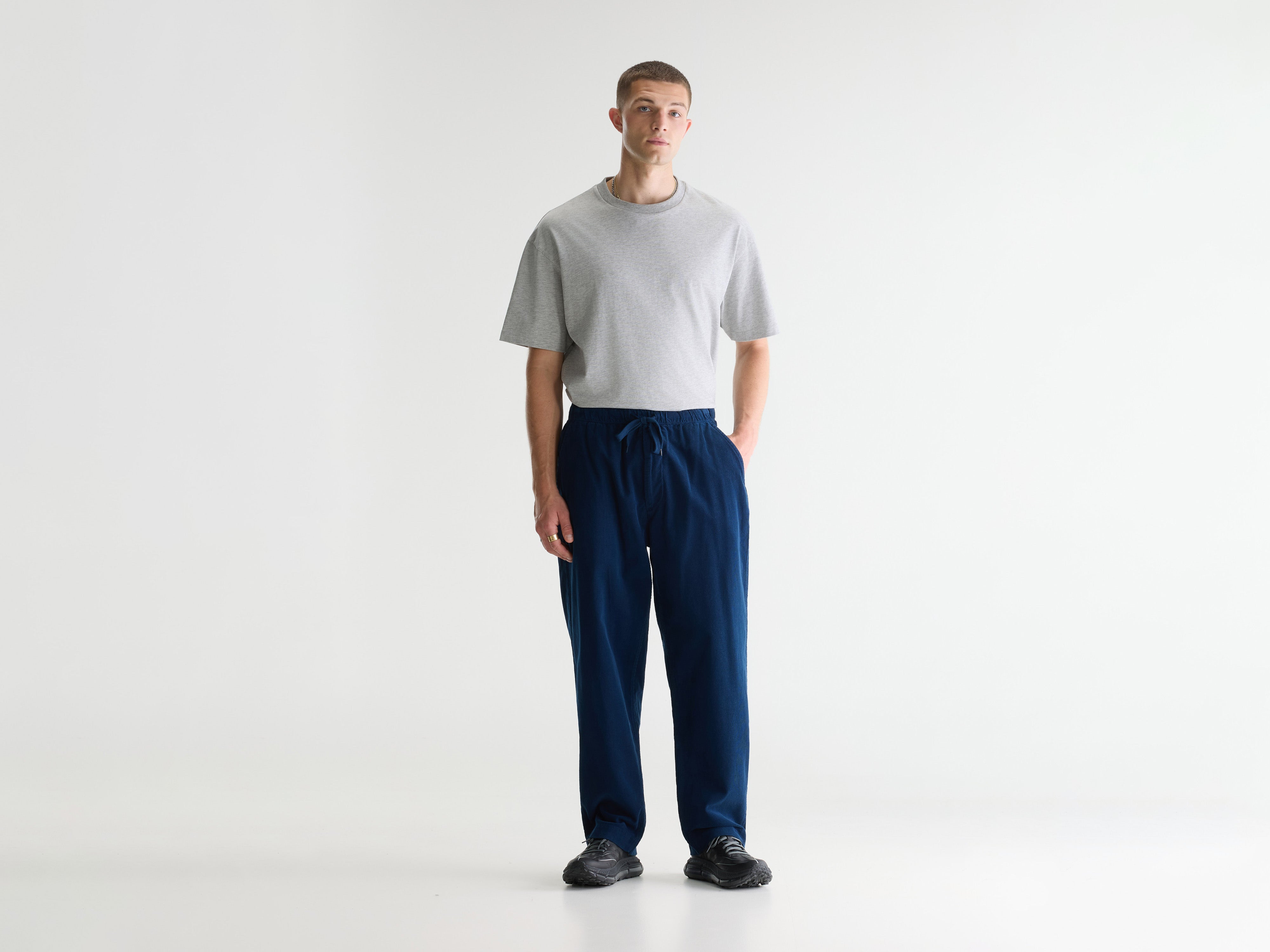 Pantalon en velours côtelé Julius (261 / M / WORKER)