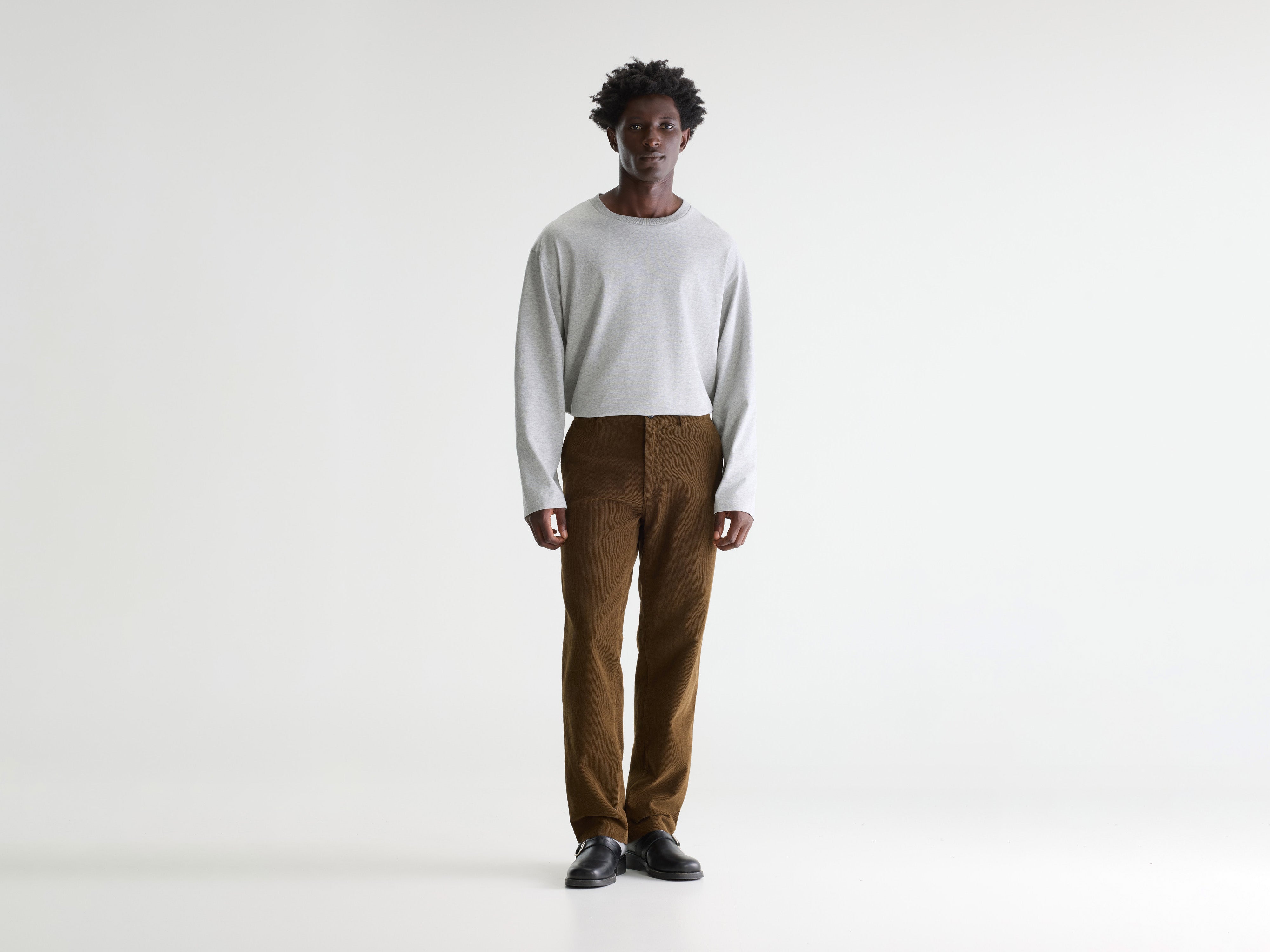 Pantalon chino en velours côtelé Jagger (261 / M / OLIVE)