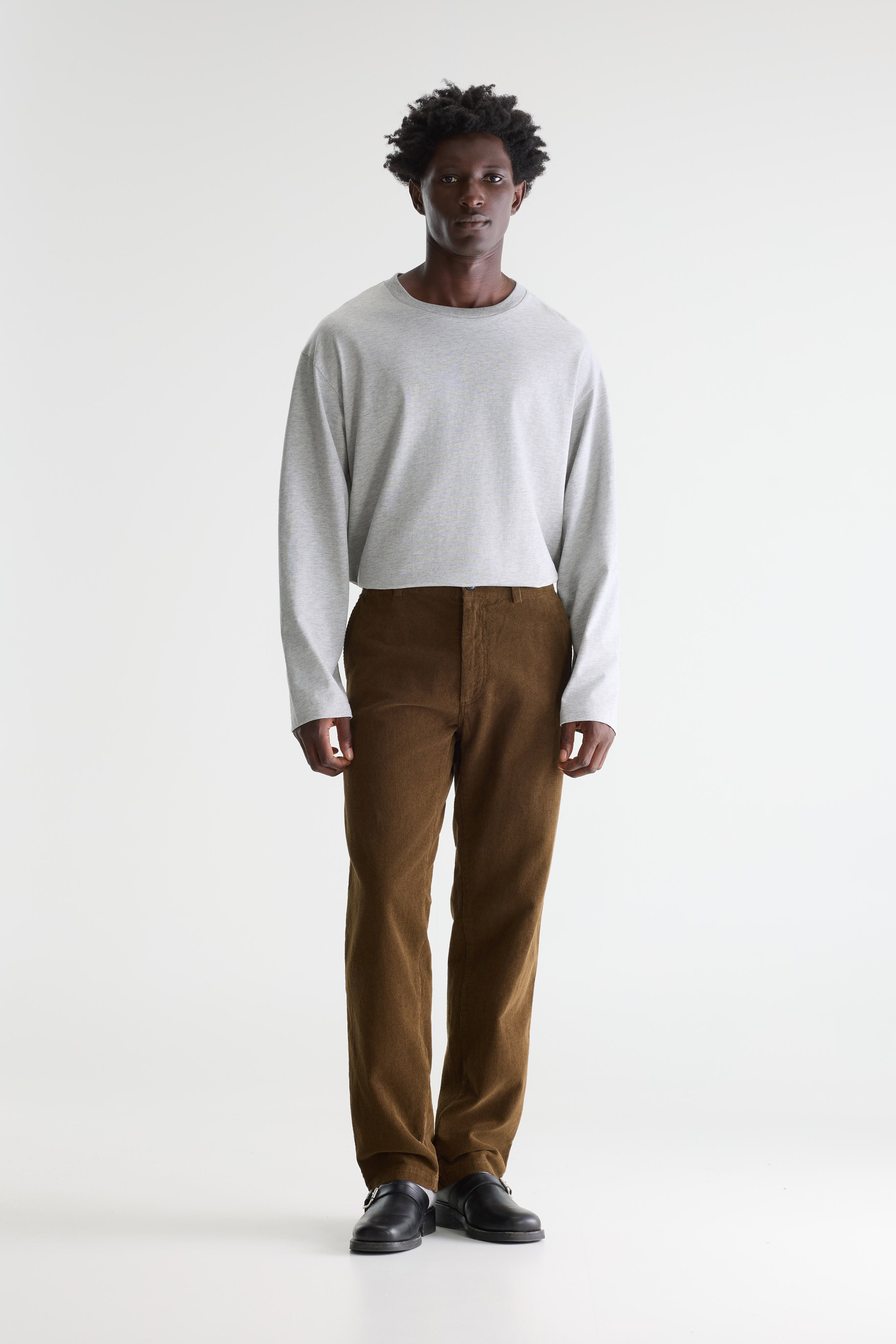 Pantalon chino en velours côtelé Jagger (261 / M / OLIVE)