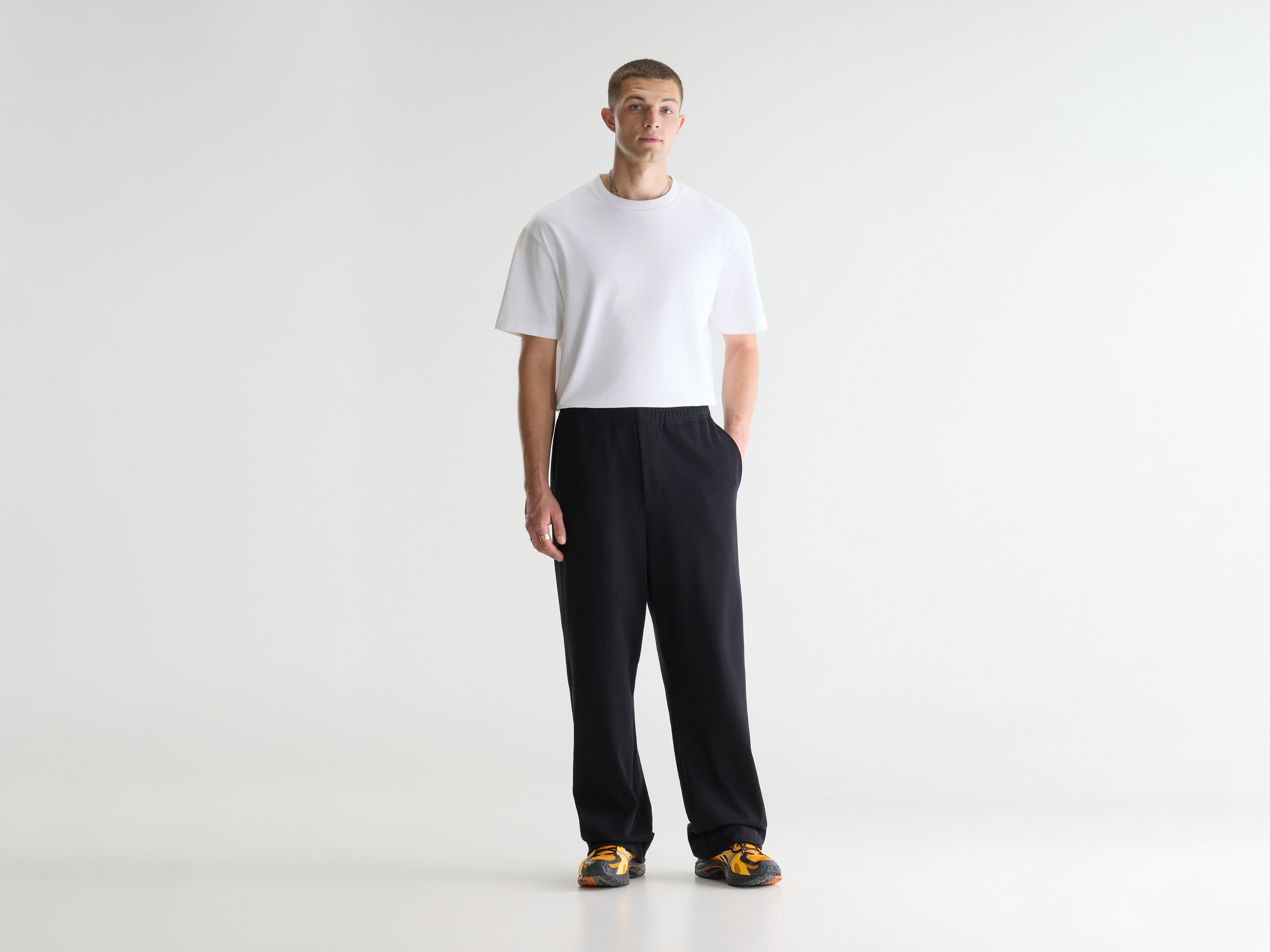 Flown wide jogging pants (261 / M / BLACK)
