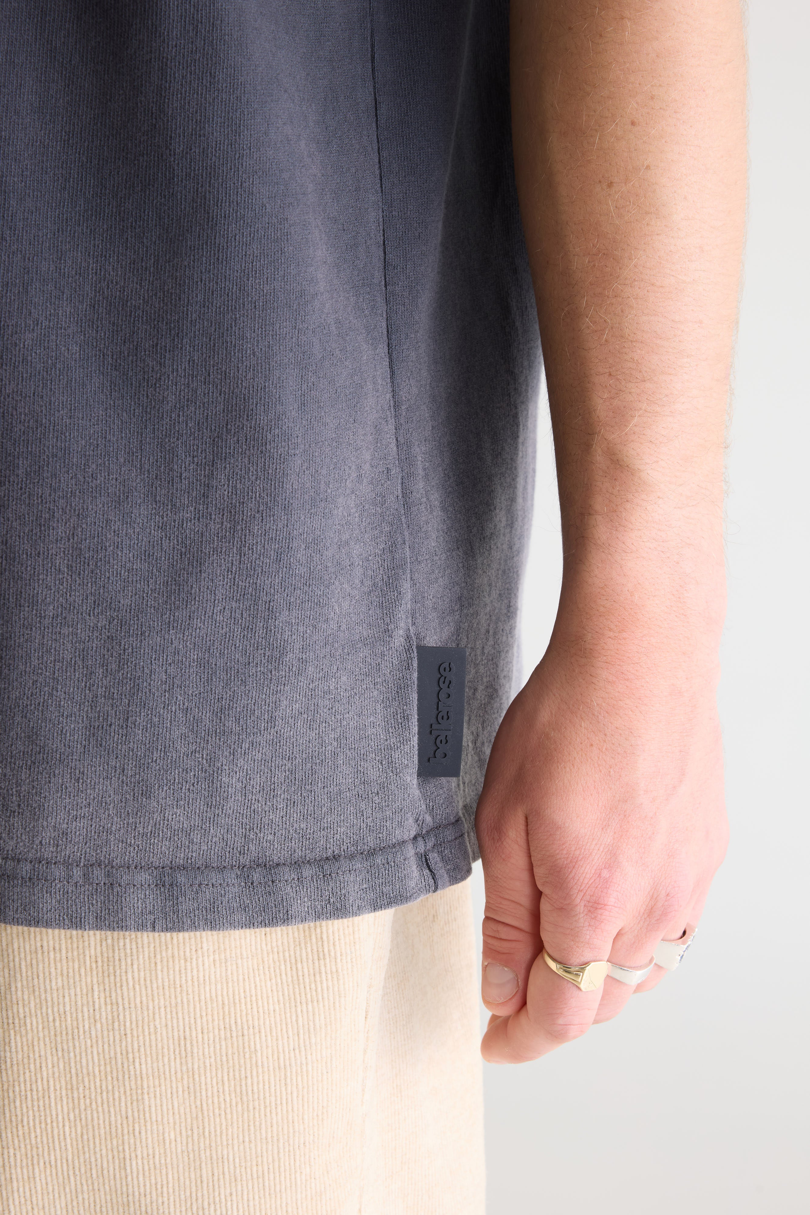 Fursty short-sleeve t-shirt (261 / M / BLACK BEAUTY)