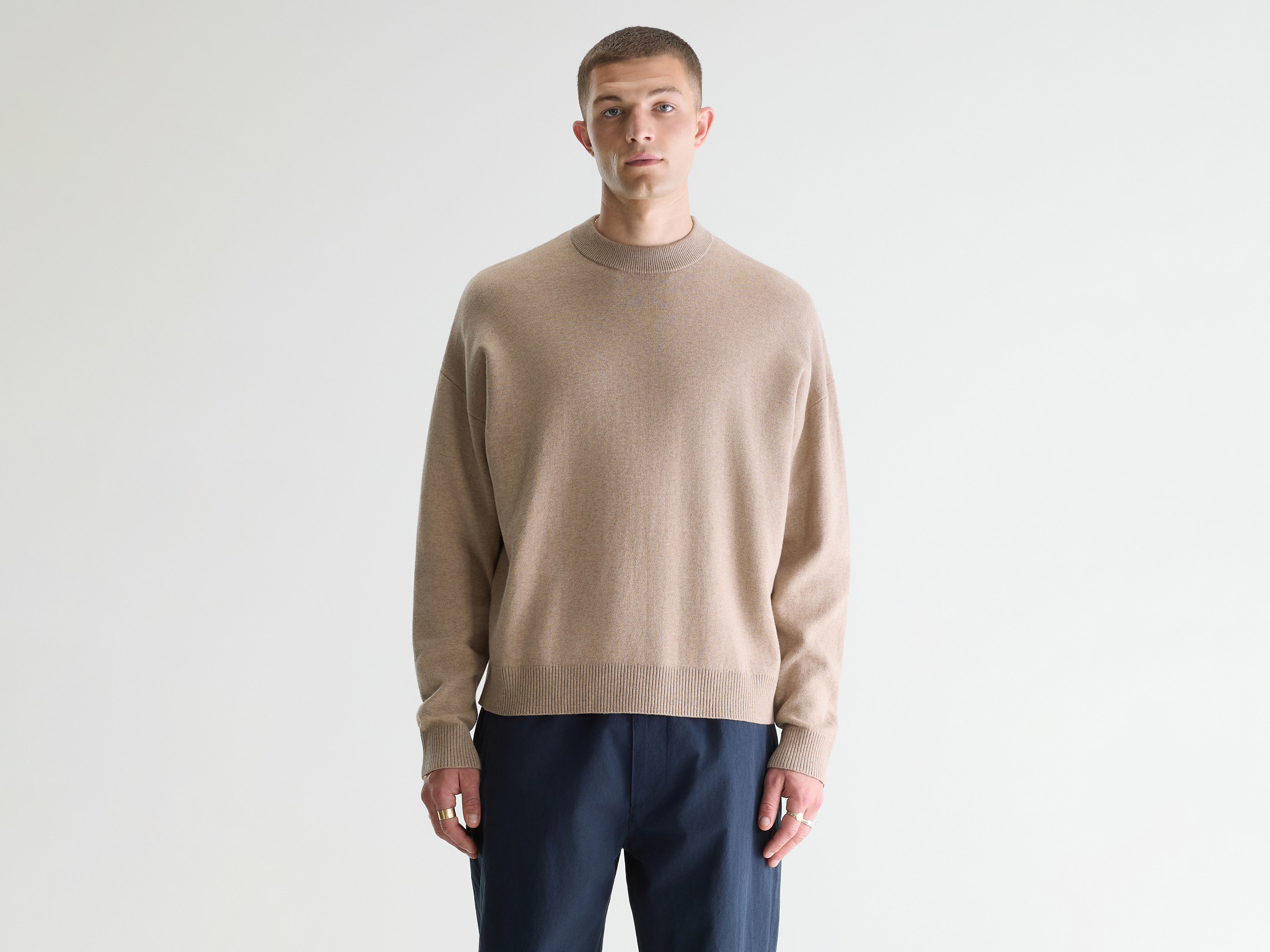 Geolem crewneck sweater (261 / M / CHINO)