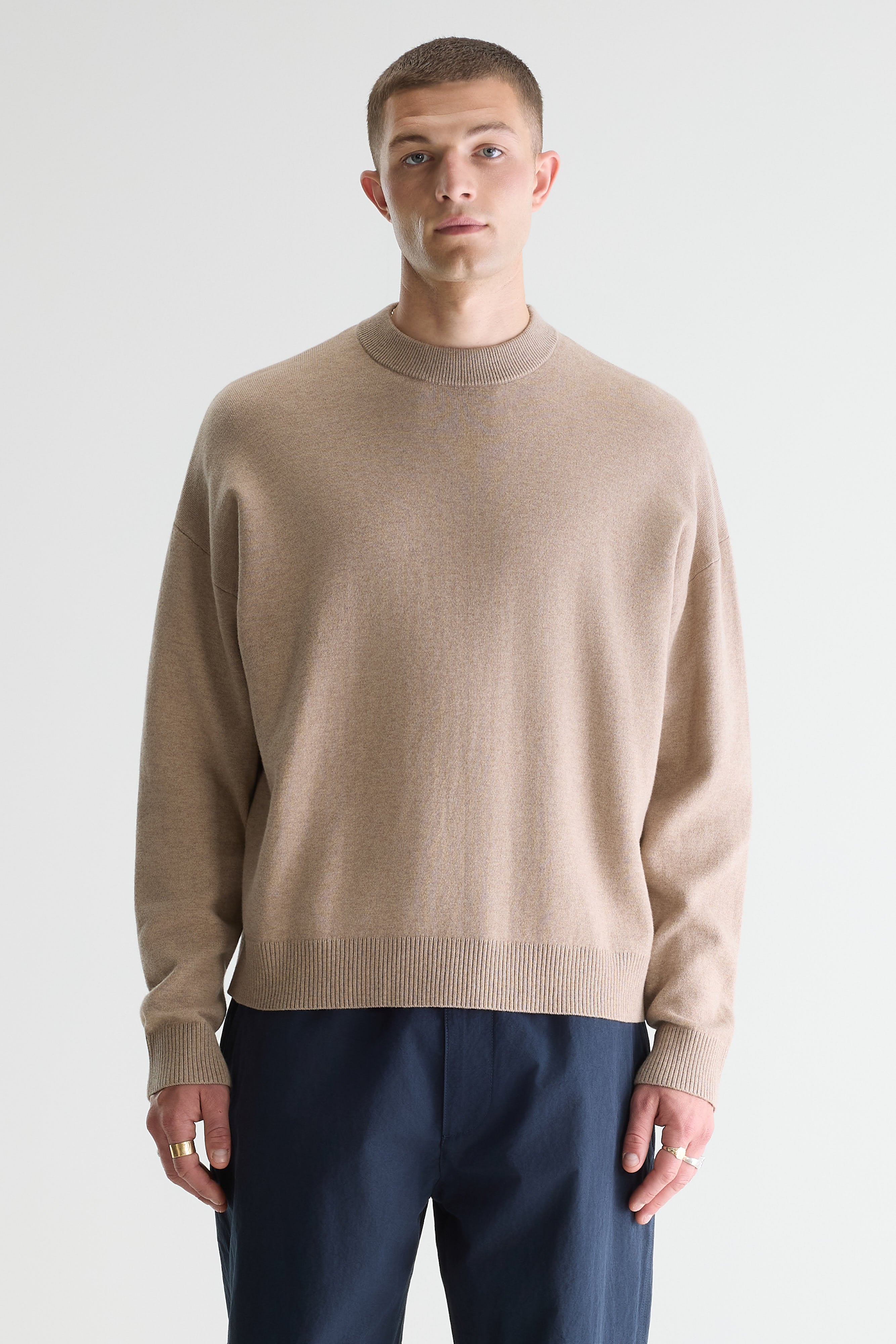 Geolem crewneck sweater (261 / M / CHINO)