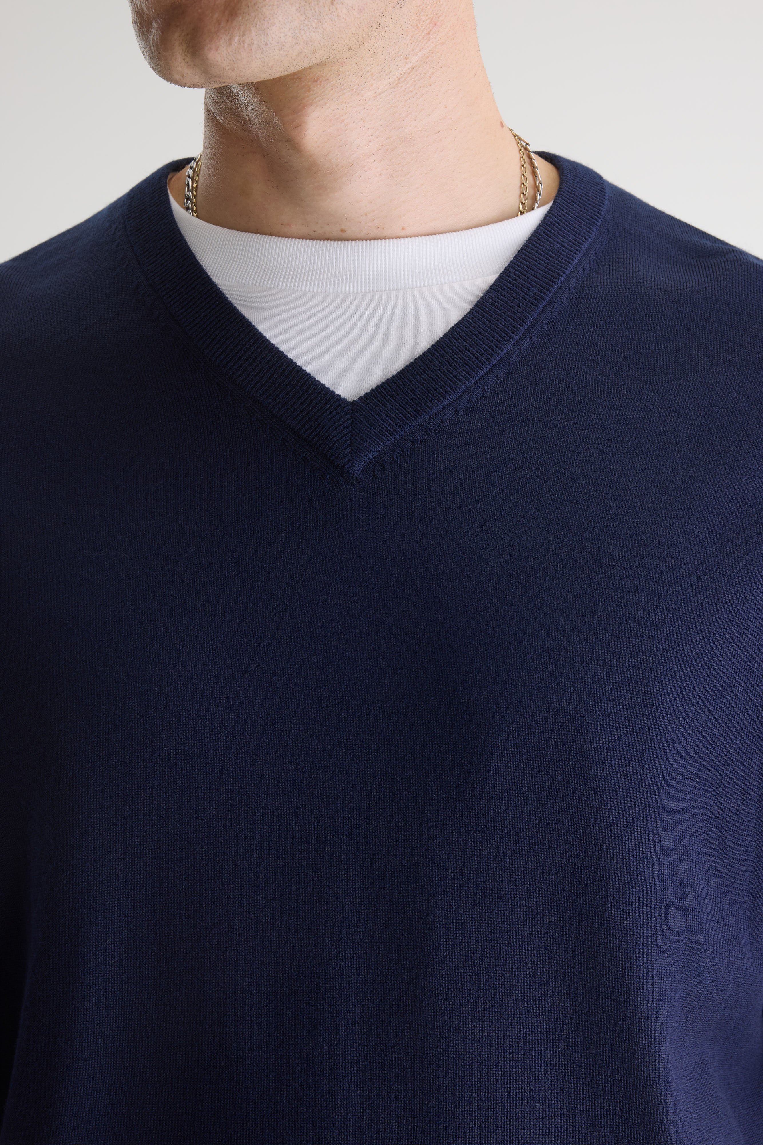 Dilwy v-neck sweater (261 / M / NAVY)