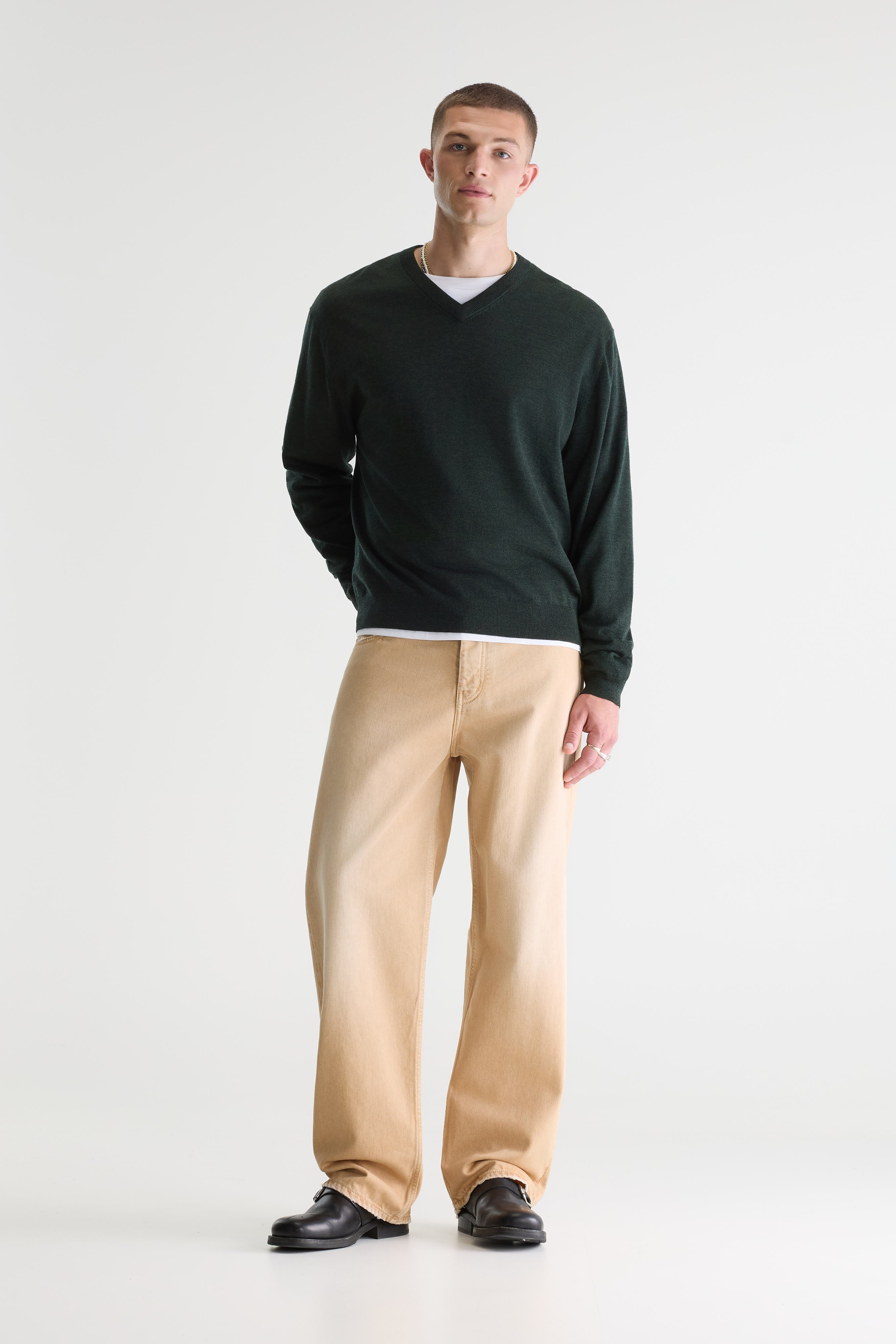 Dilwy v-neck sweater (261 / M / DARK OLIVE)