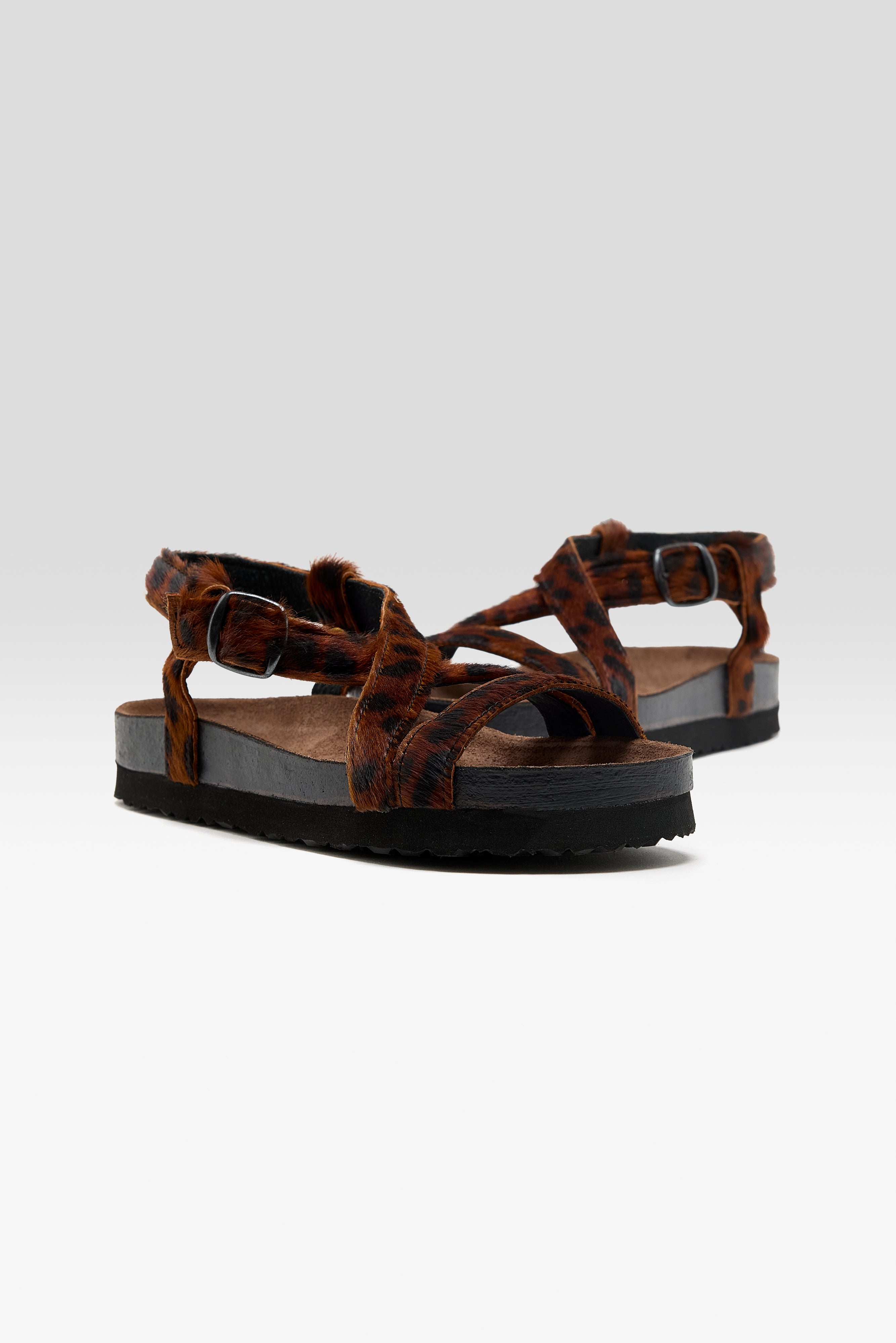 Cheetah Ponyhair Cross Strap Sandals (261 / W / BROWN)