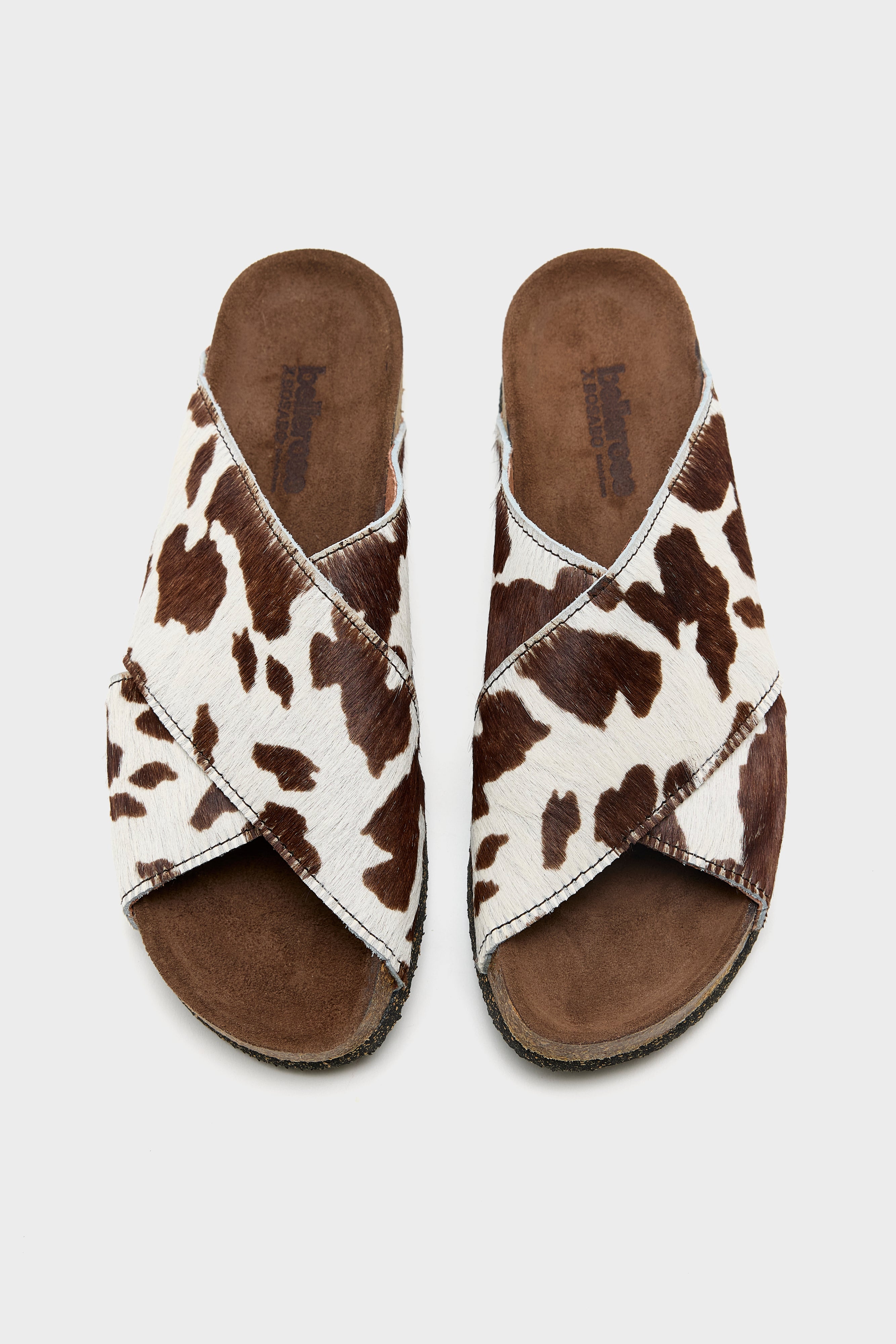 Cowprint Ponyhair Cross Sandals (261 / W / BROWN)
