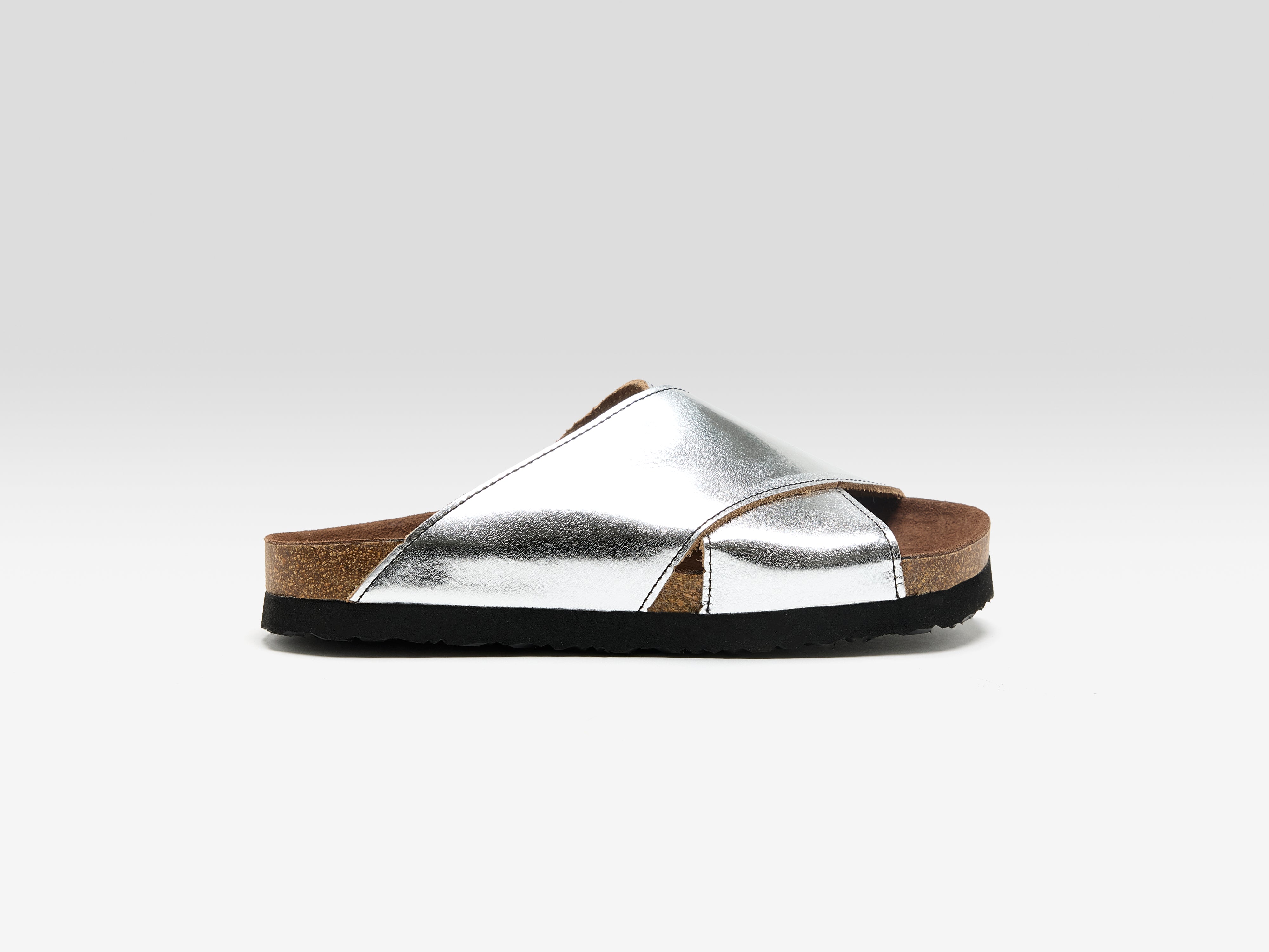 Metallic Leather Cross Sandals (261 / W / SILVER)