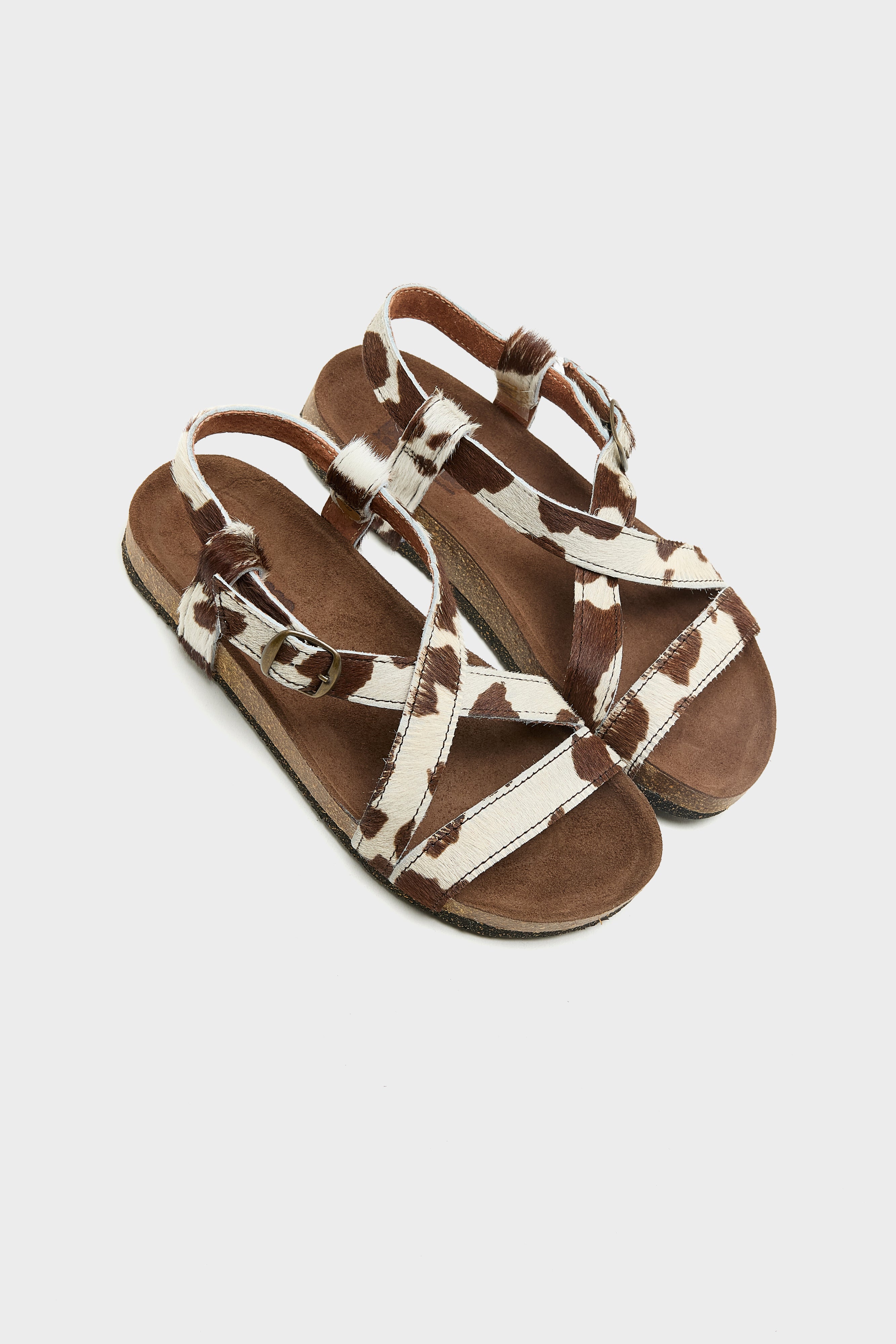 Cowprint Ponyhair Cross Strap Sandals (261 / W / WHITE)