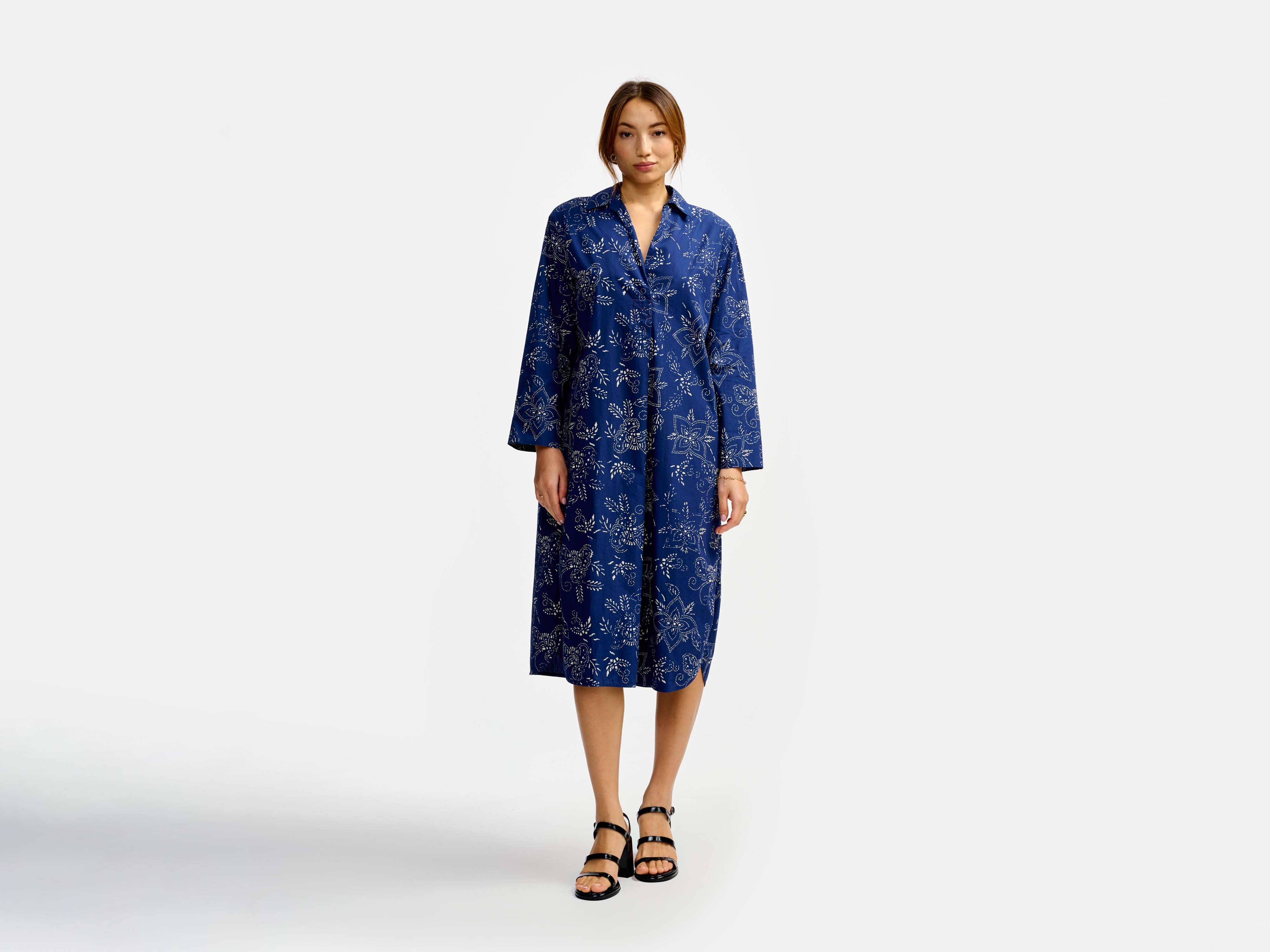 robe atoms (241 / W / COMBO A)