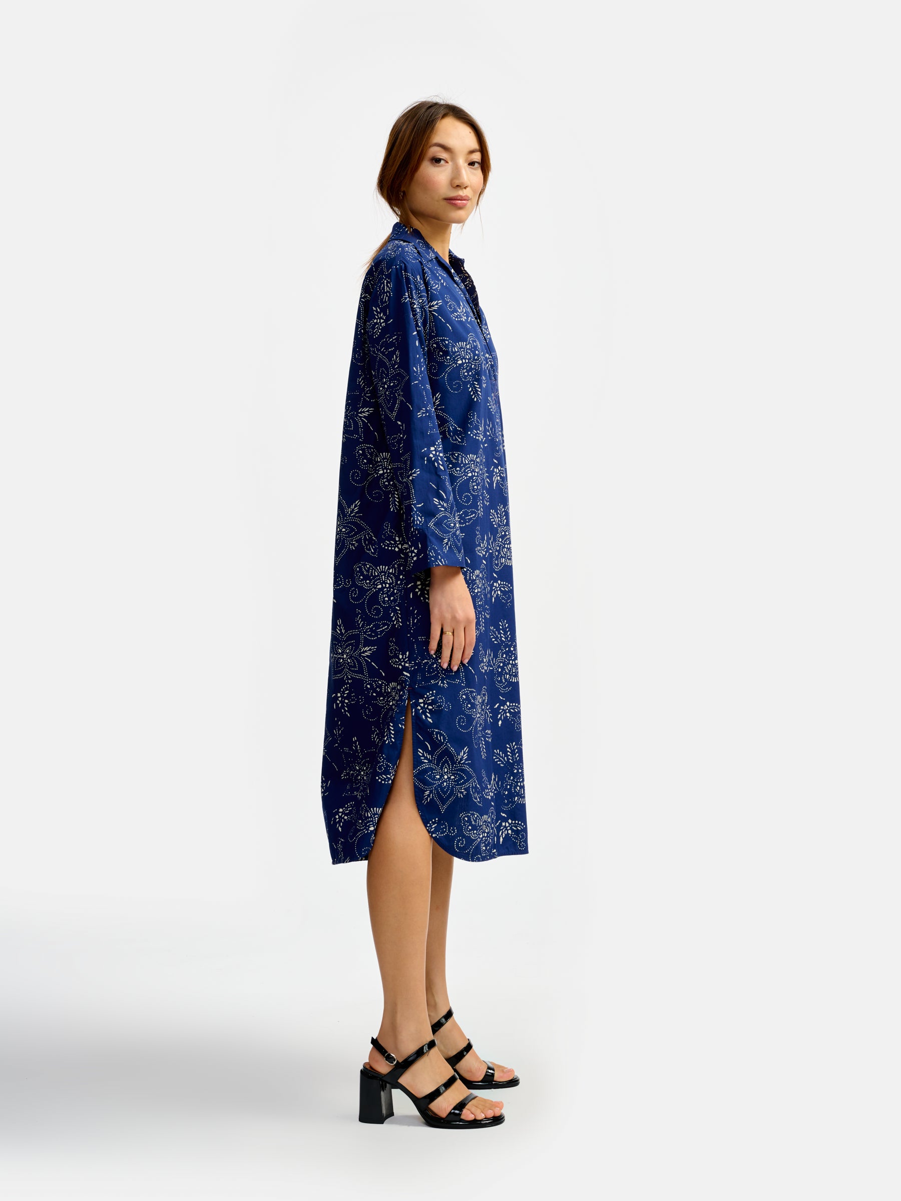 robe atoms (241 / W / COMBO A)