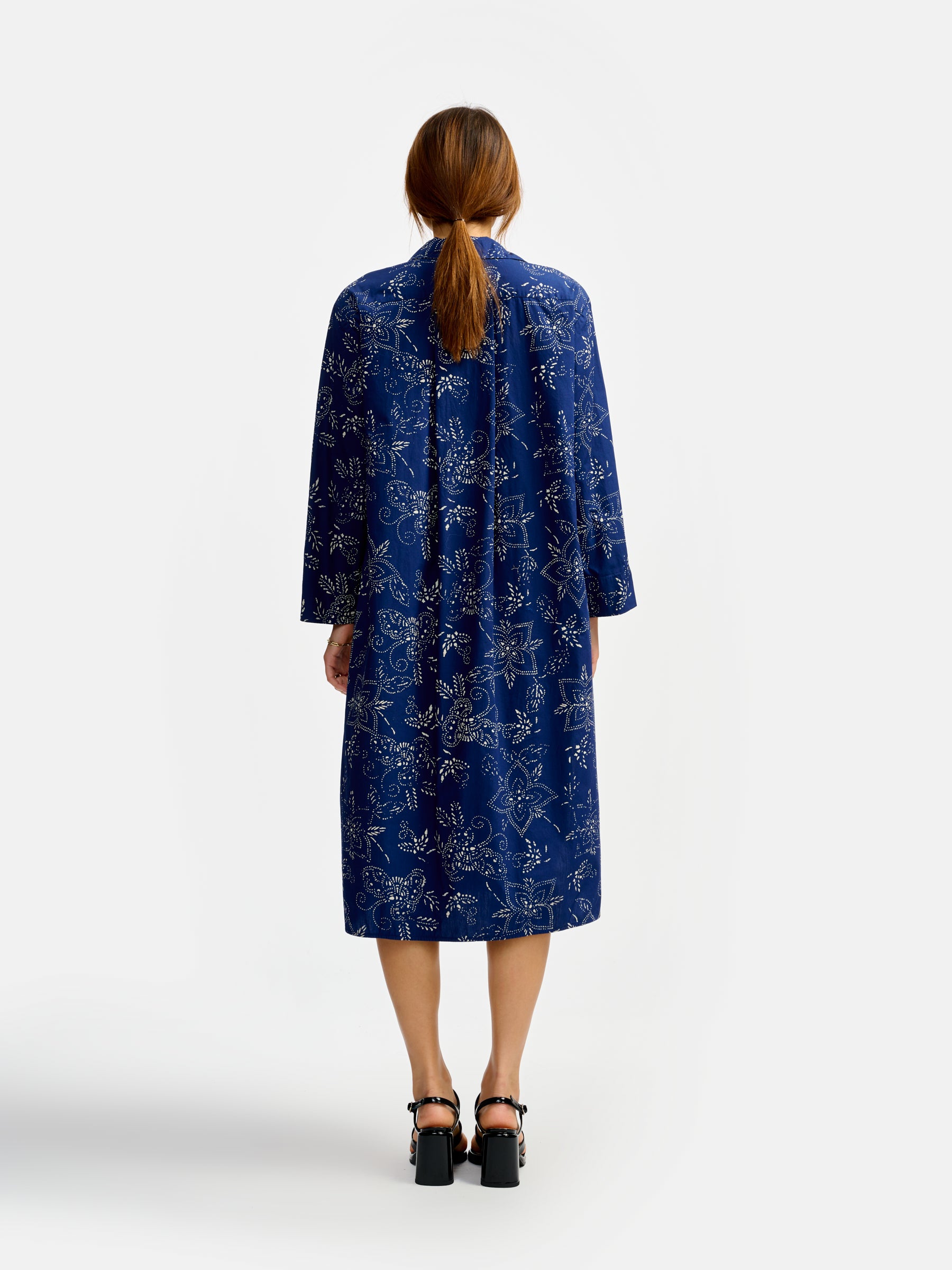 robe atoms (241 / W / COMBO A)