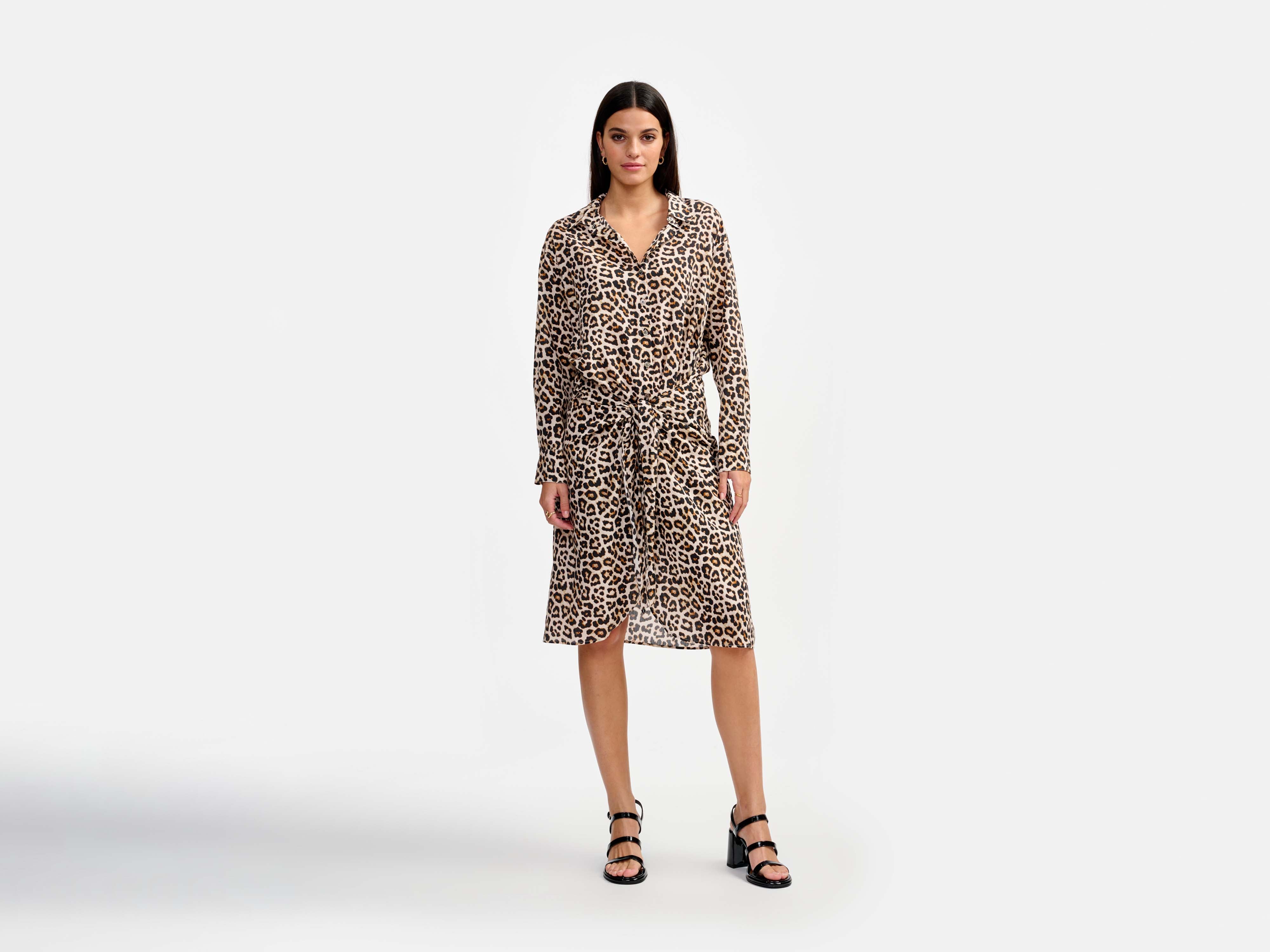 robe trixie (241 / W / COMBO A)