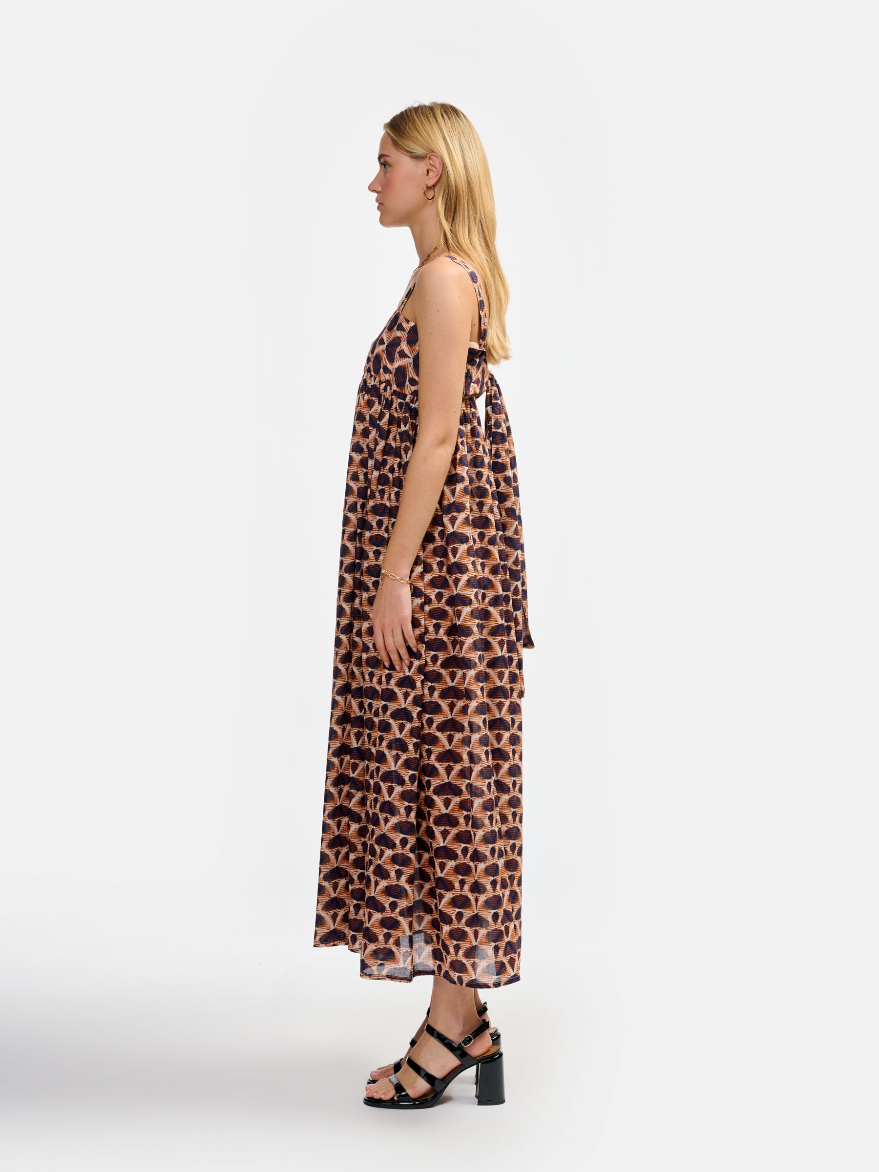 robe parma (241 / W / DISPLAY F)