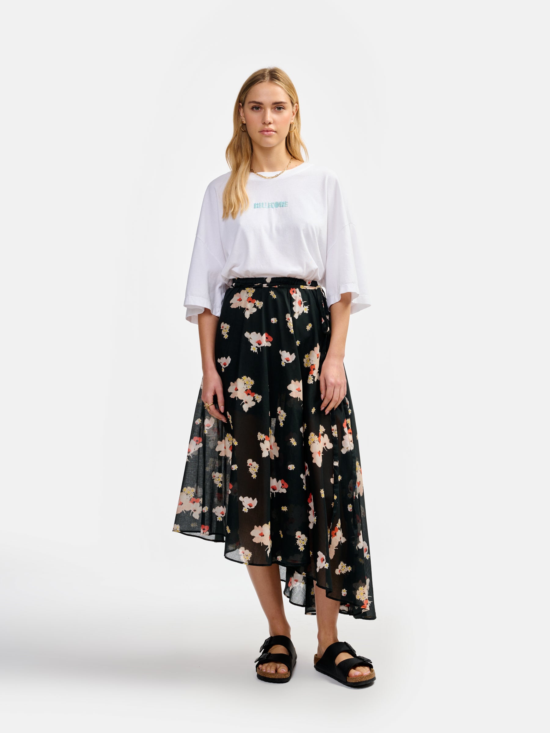 tilde skirt (241 / W / DISPLAY C)