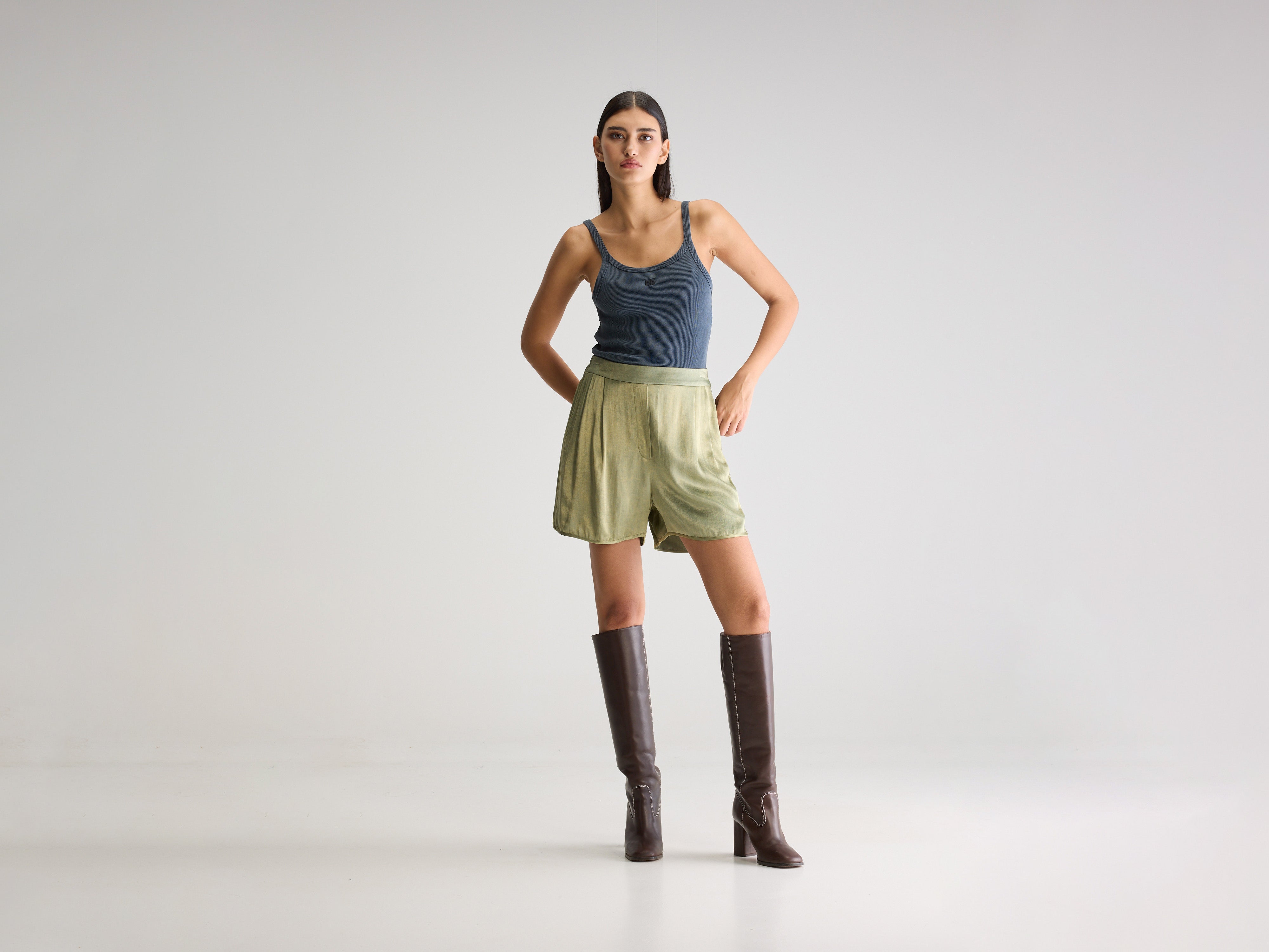 Swael straight shorts (251 / W / JEEP)