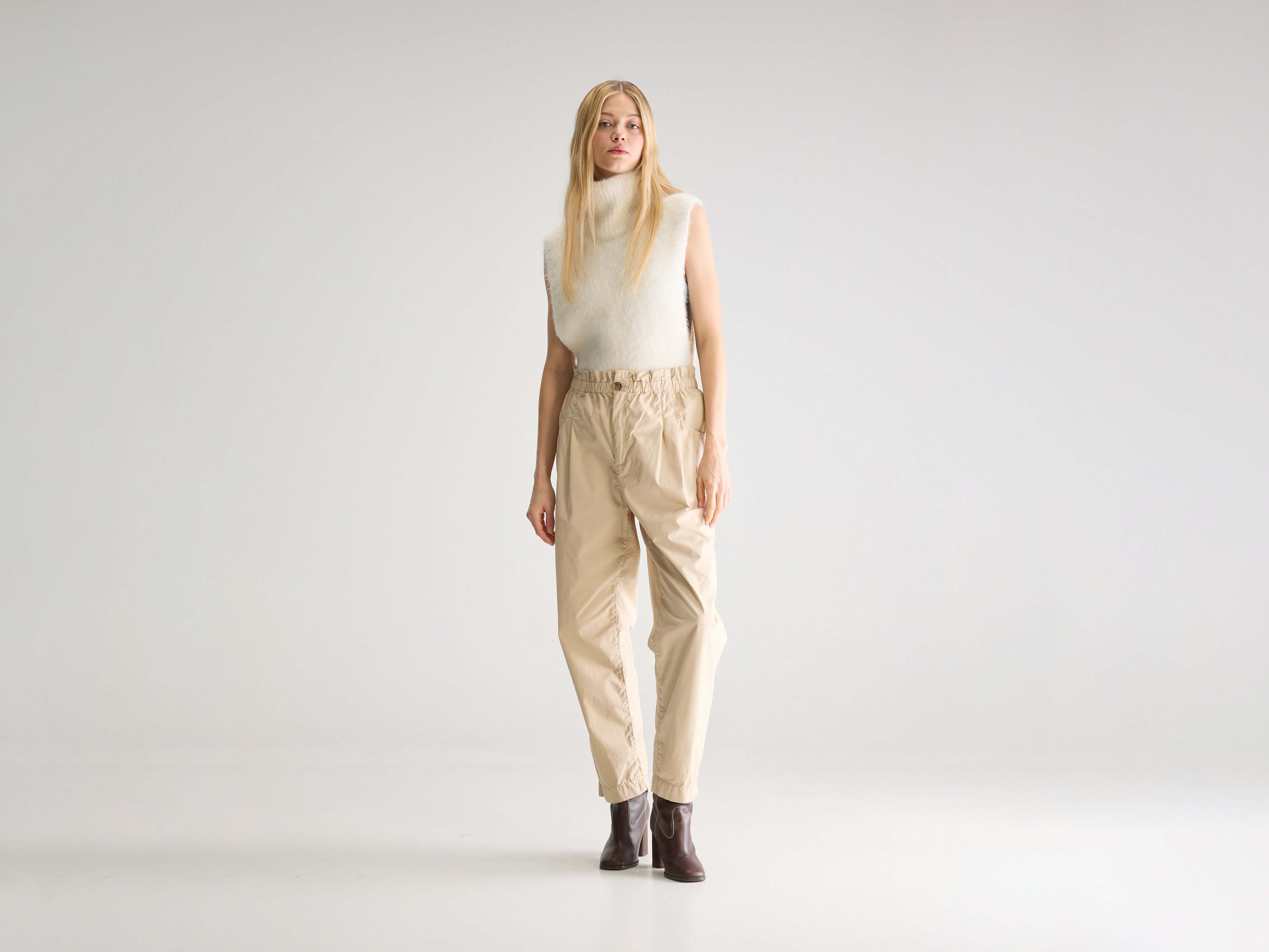 Pantalon décontracté Winona (251 / W / CEMENT)