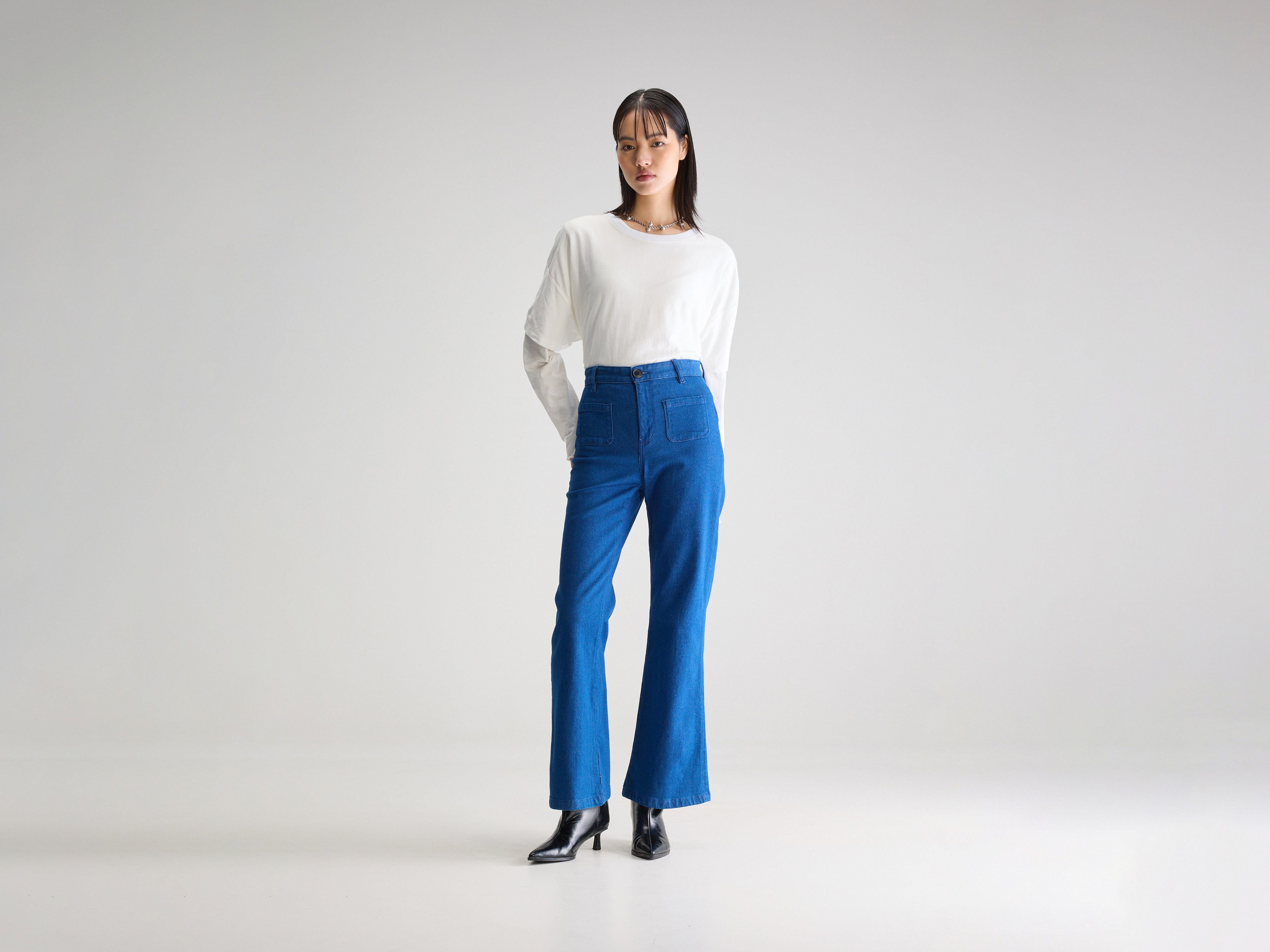 Park flared trousers (242 / W / ONE WASH)