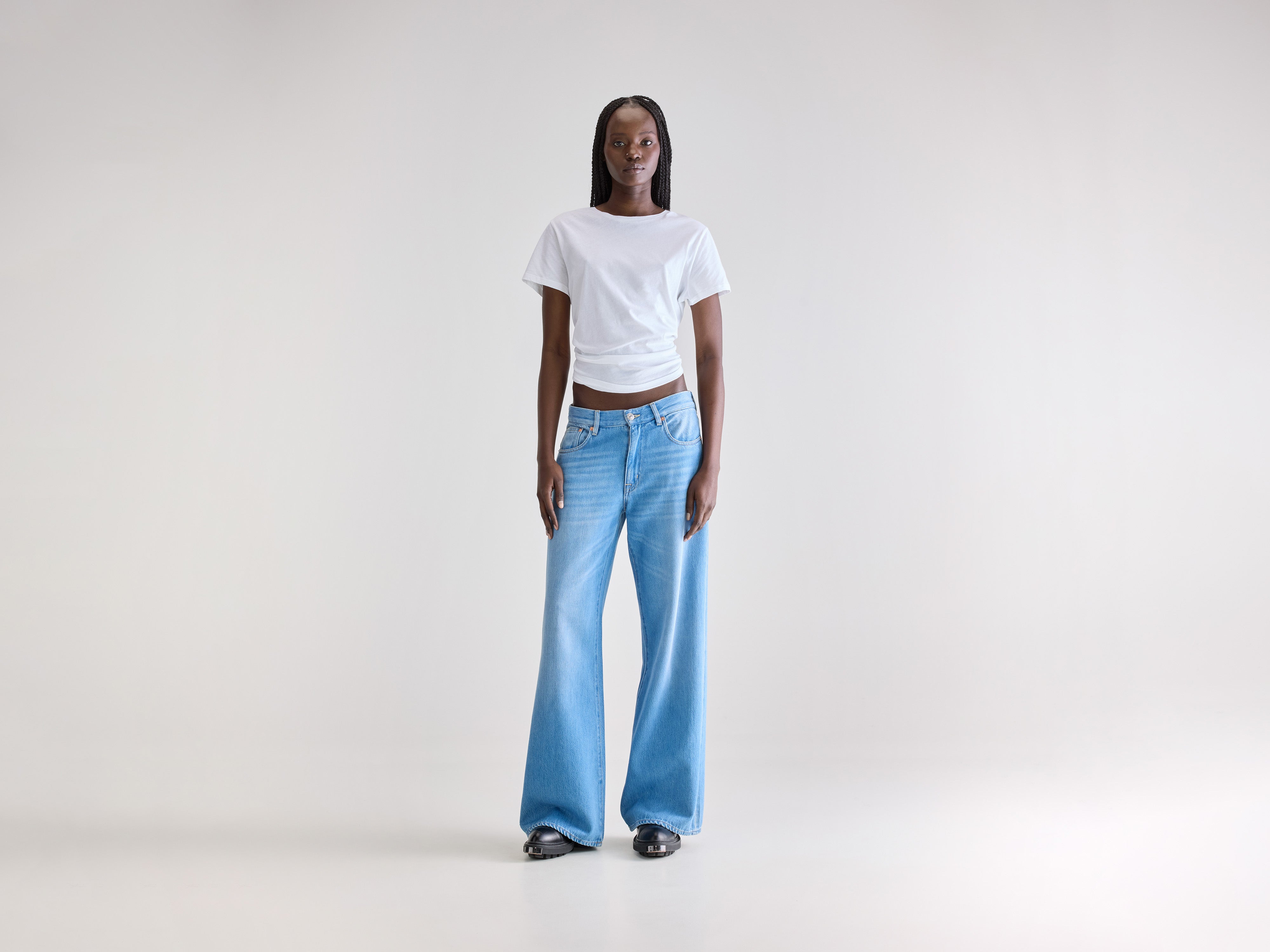 Denim N. 97 jean large (251 / W / LT BLUE BLEACH)