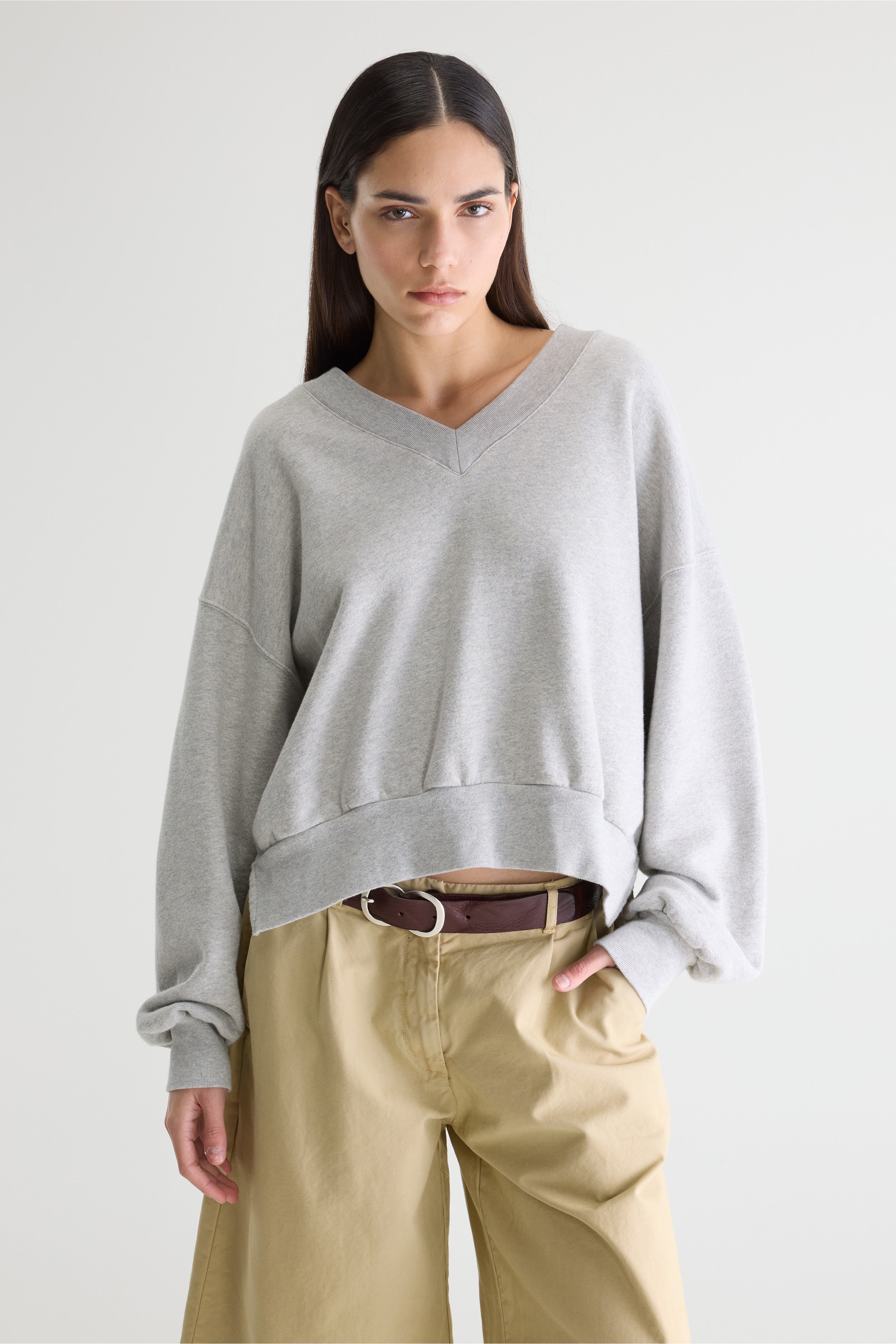 Varola v-neck sweatshirt (252 / W / H. GREY)