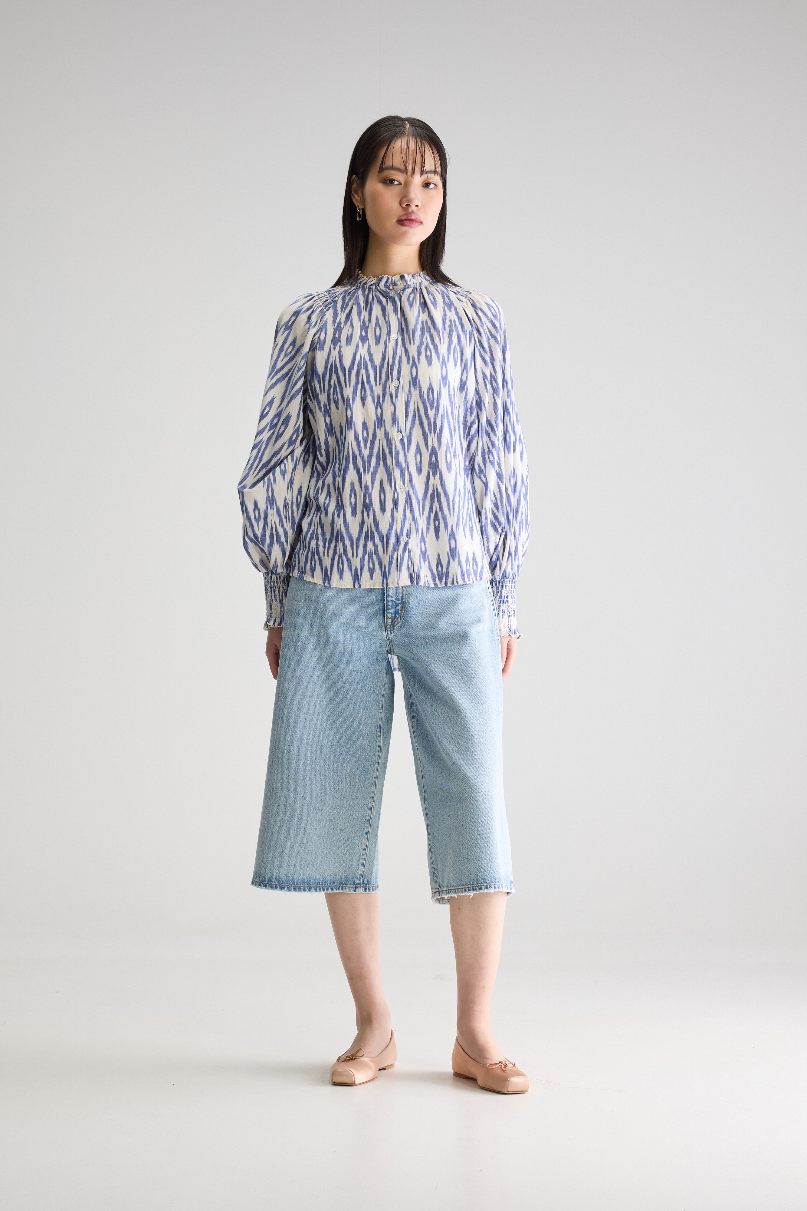 Cassis regular blouse (251 / W / COMBO A)