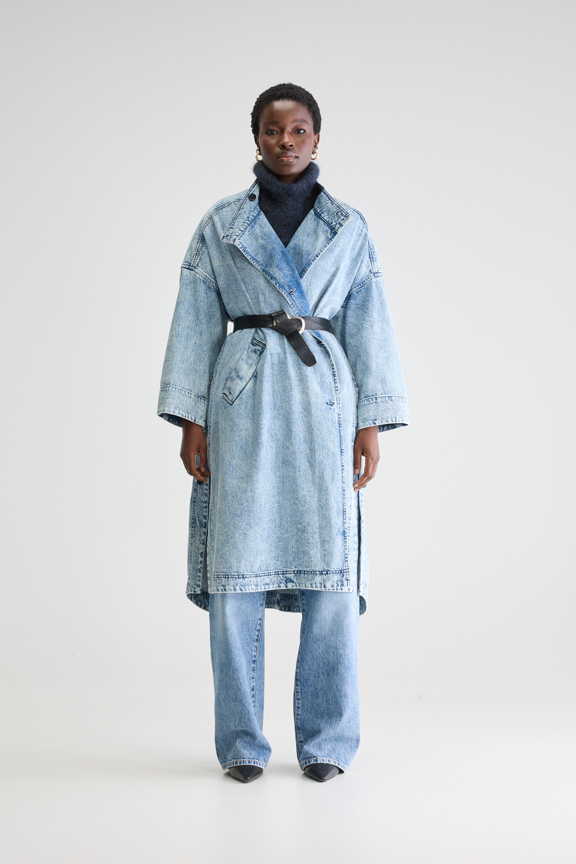 Jutta trench (251 / W / VNTG STONE WASH)